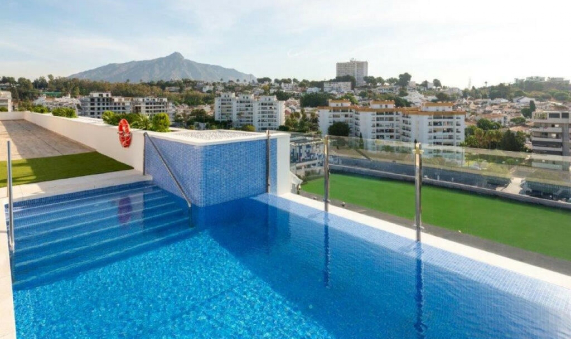 Resale - Apartment -
Nueva Andalucía