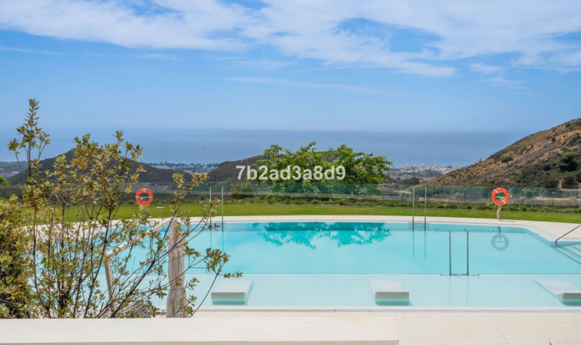 Resale - Apartment -
Ojén