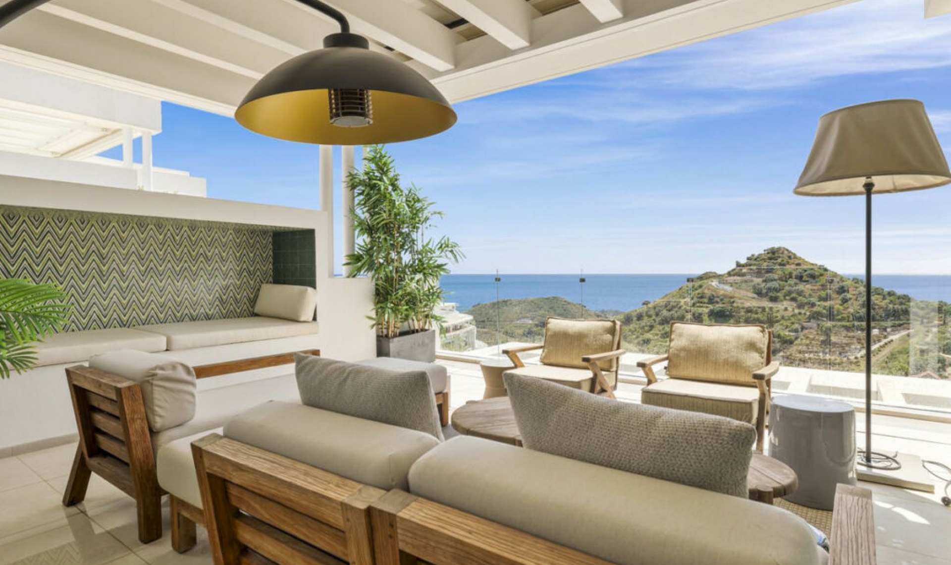 Resale - Apartment -
Ojén