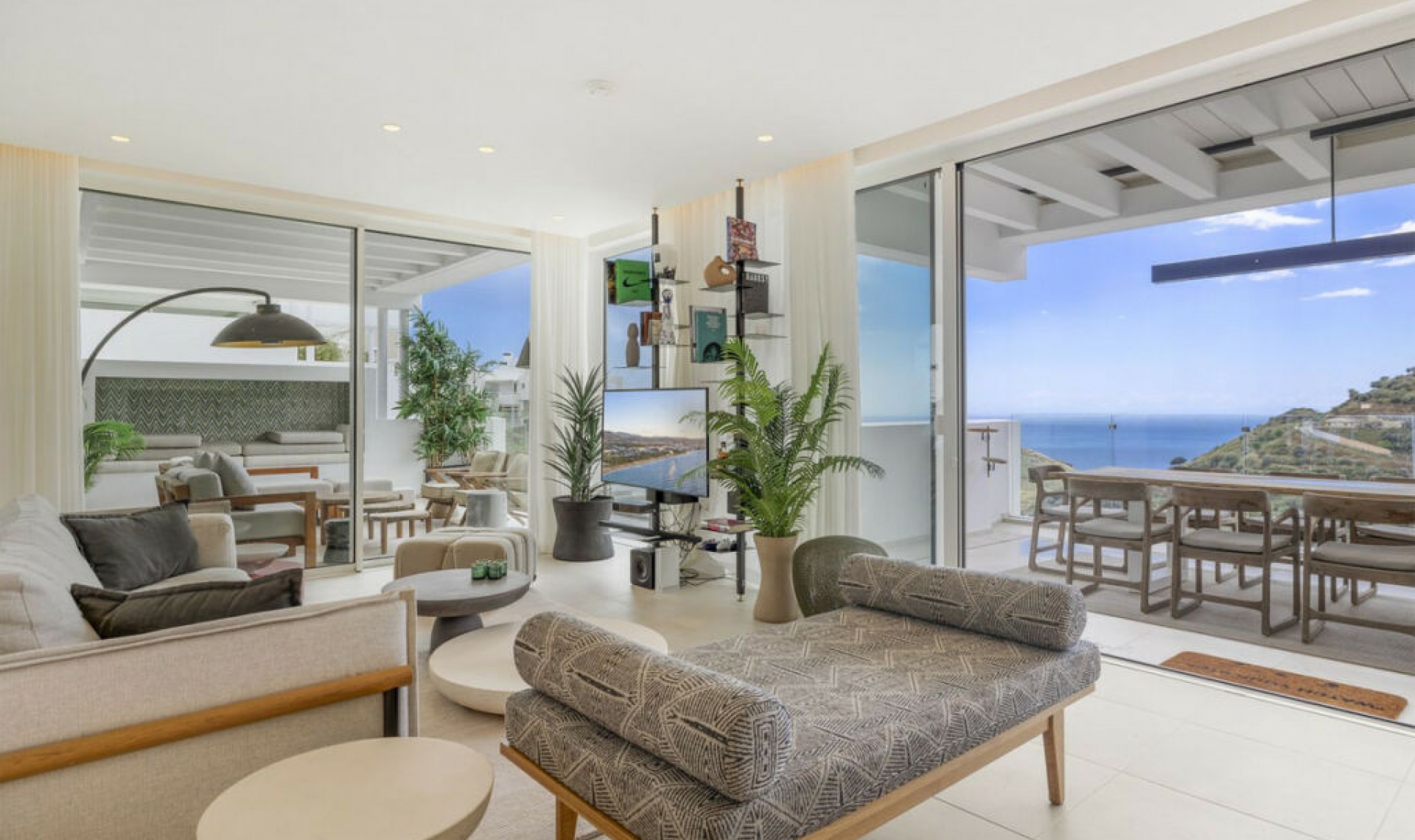 Resale - Apartment -
Ojén