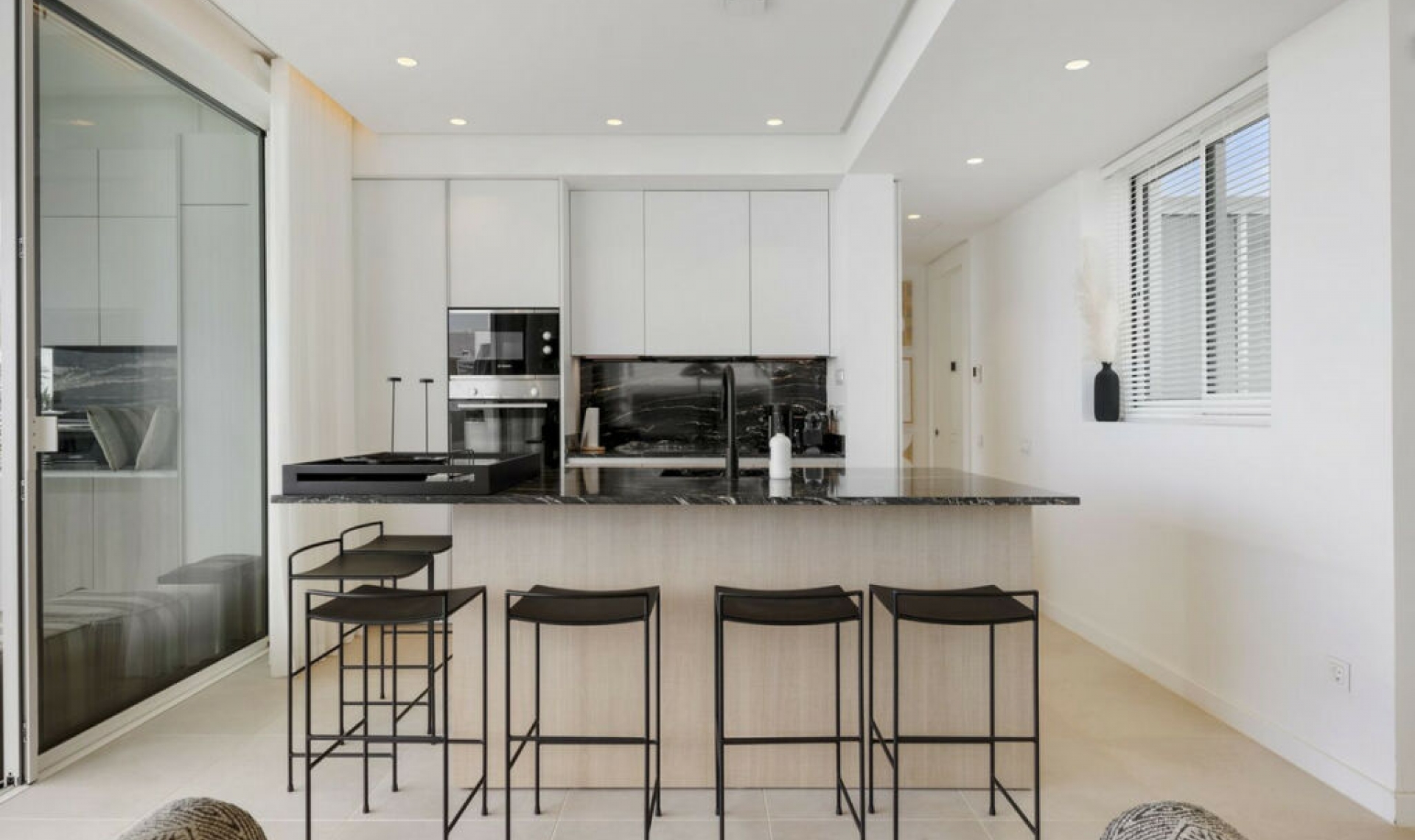 Resale - Apartment -
Ojén