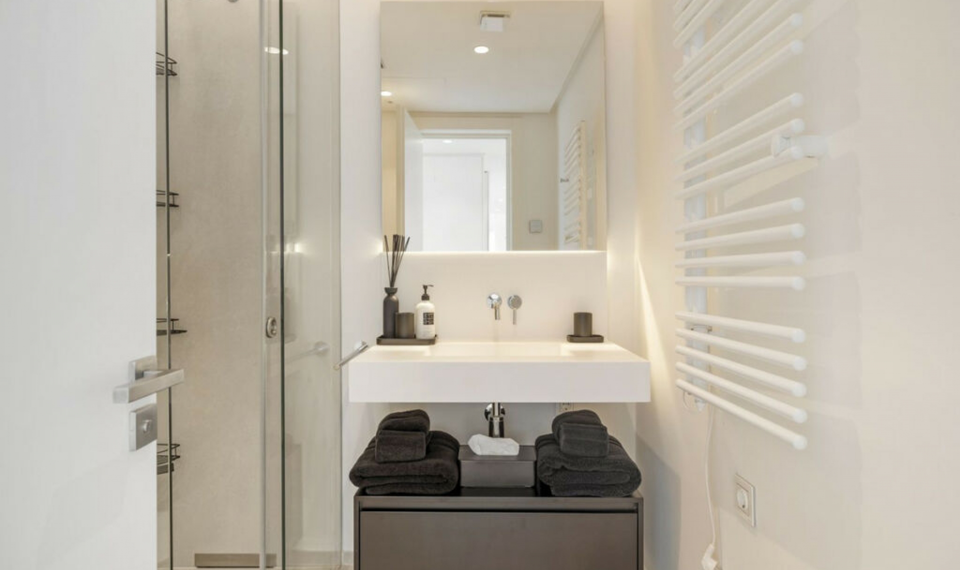 Resale - Apartment -
Ojén