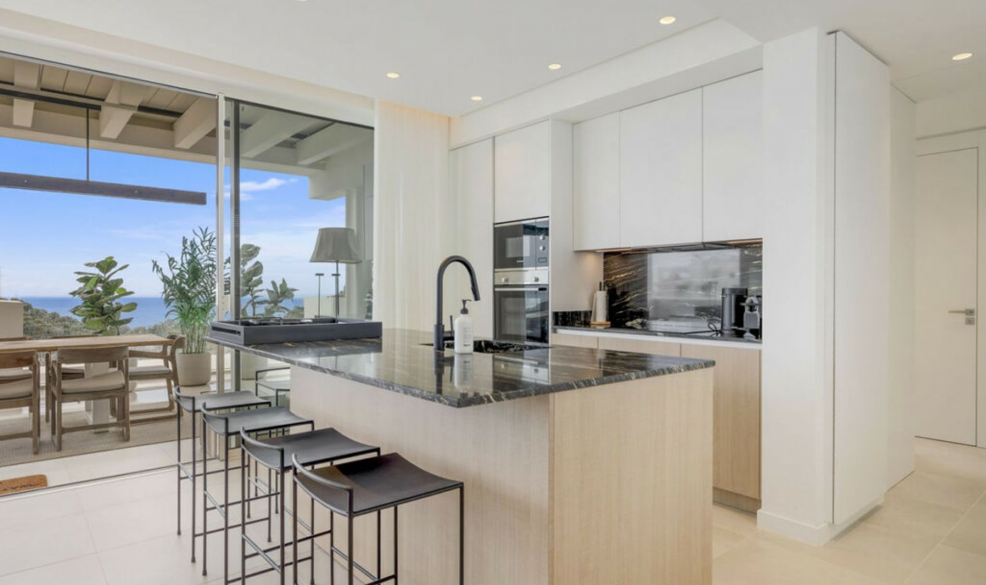 Resale - Apartment -
Ojén