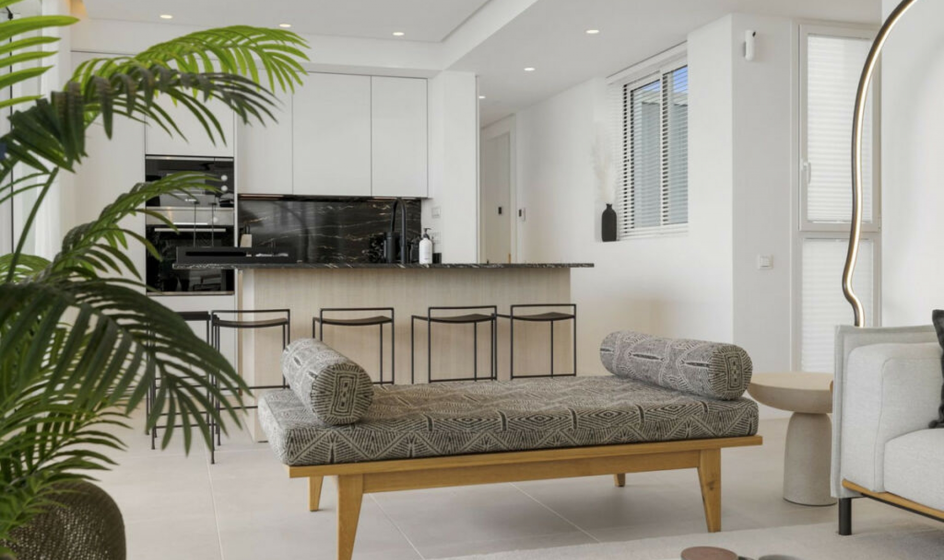 Resale - Apartment -
Ojén