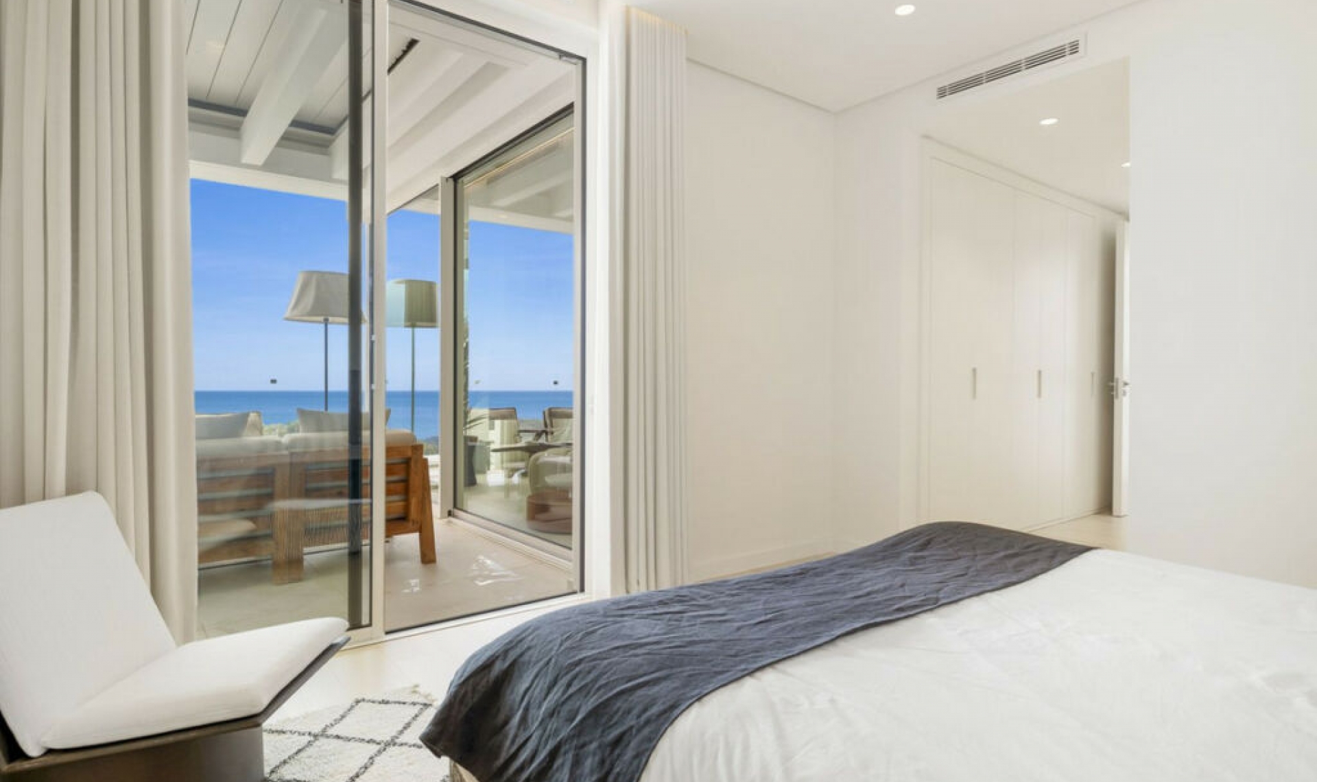 Resale - Apartment -
Ojén