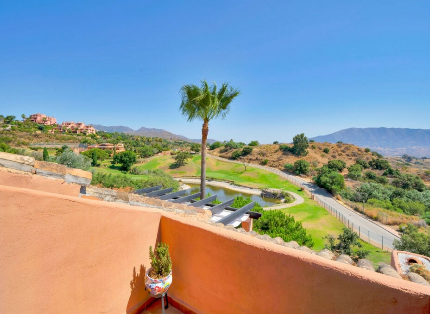 Resale - Apartment -
Ojén