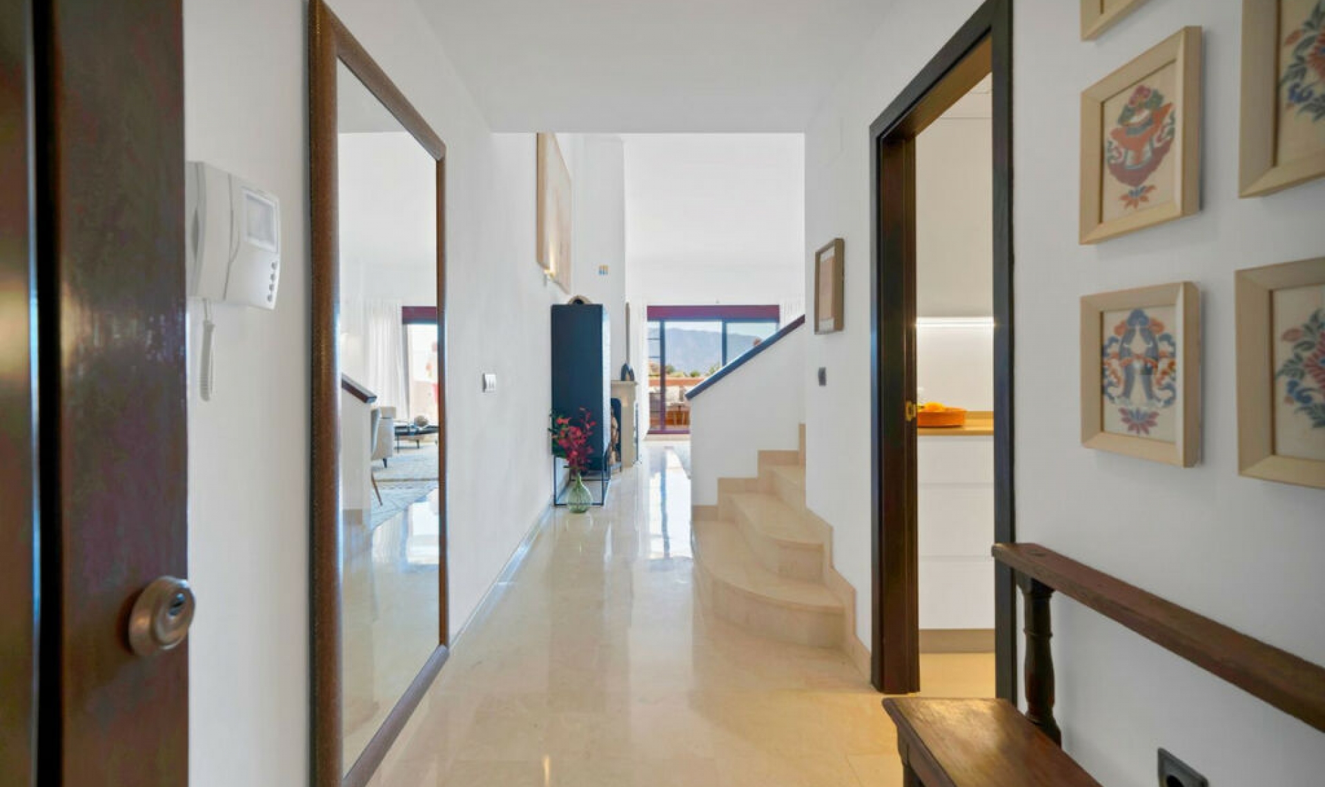 Resale - Apartment -
Ojén