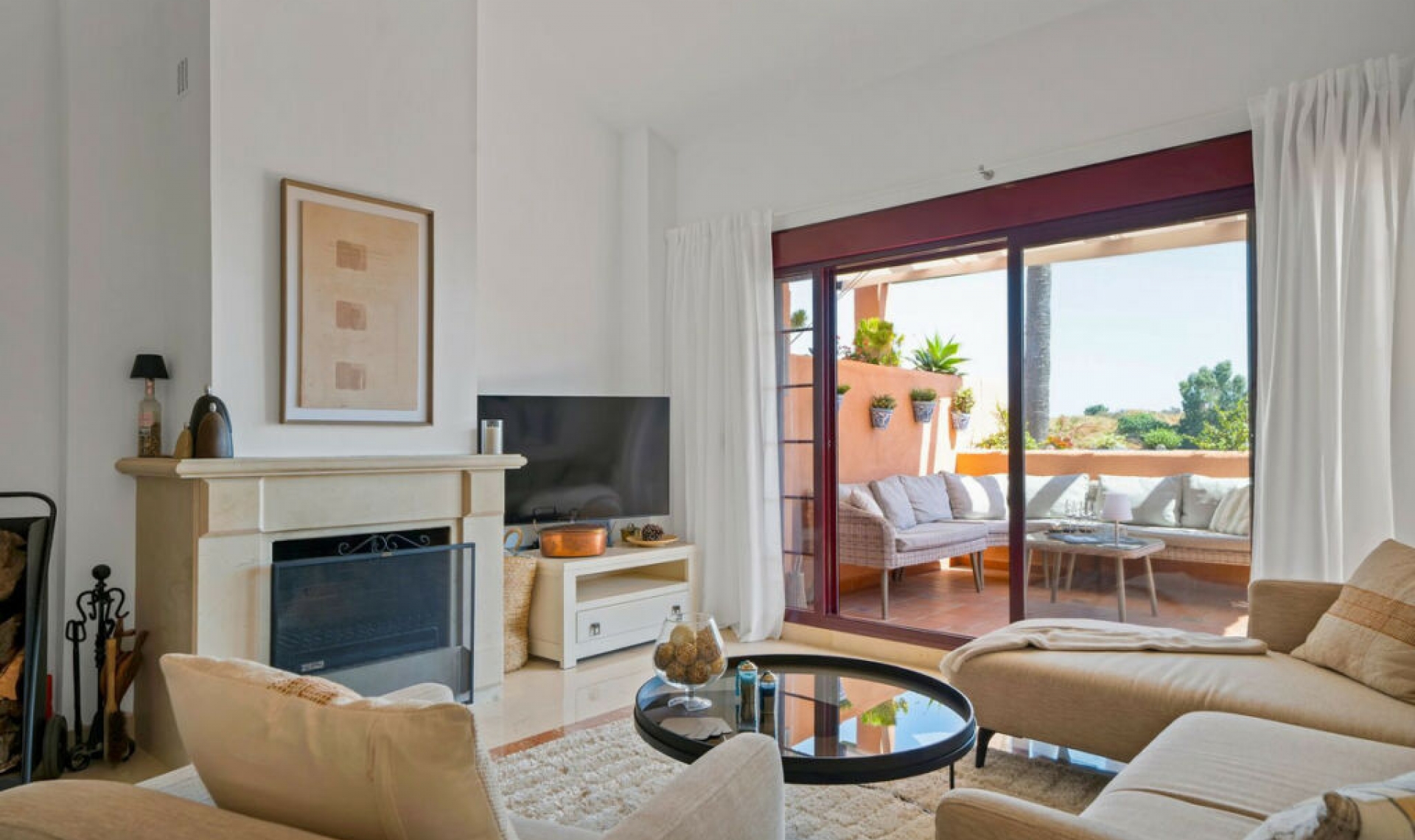 Resale - Apartment -
Ojén