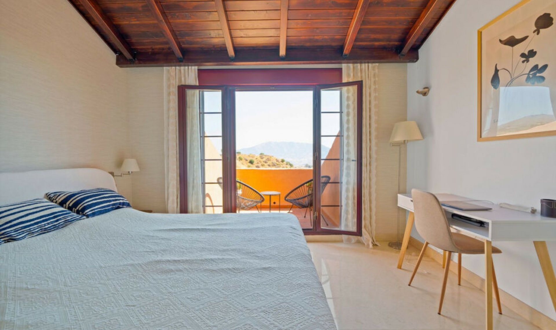 Resale - Apartment -
Ojén