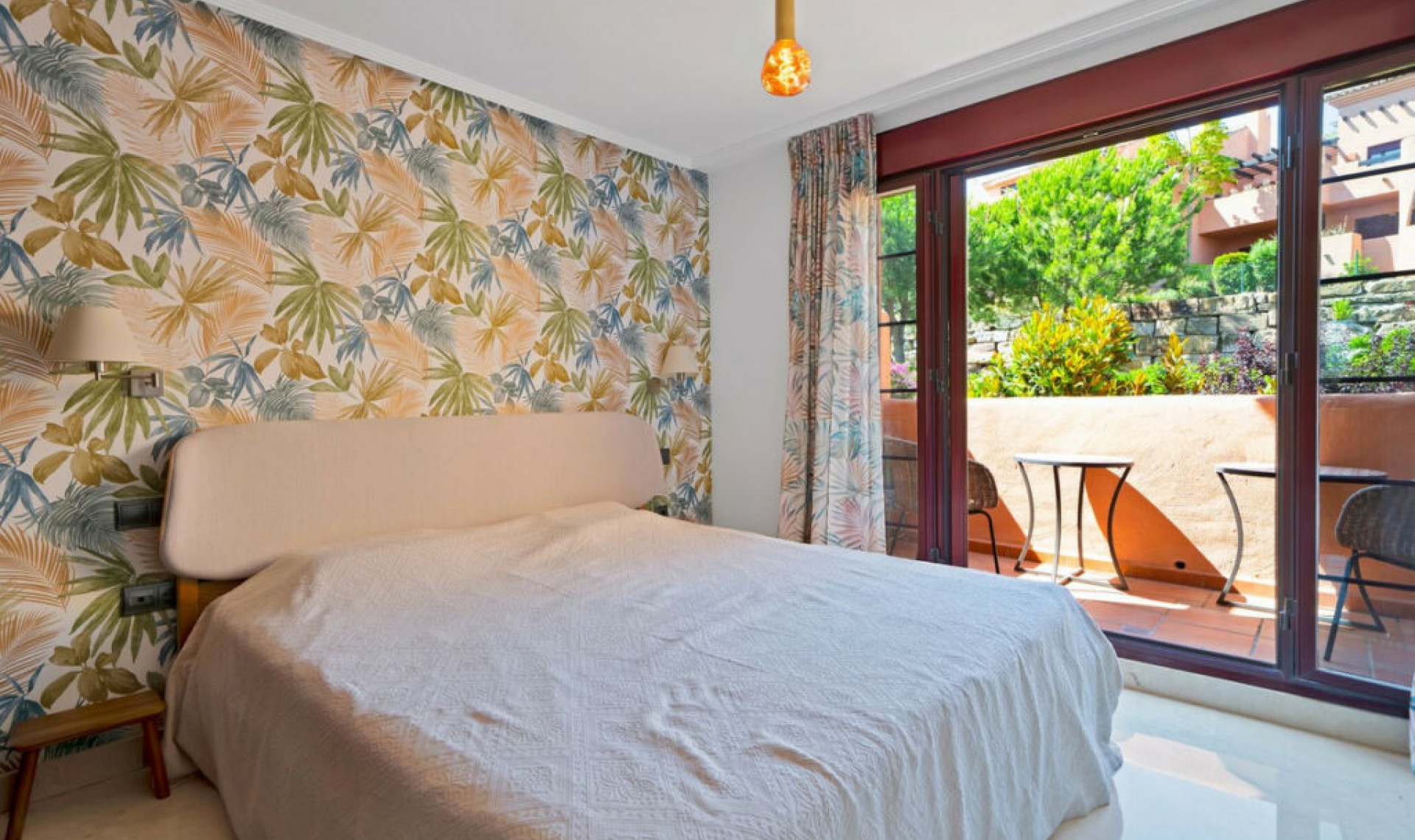 Resale - Apartment -
Ojén