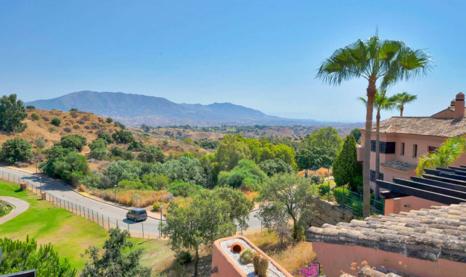 Resale - Apartment -
Ojén