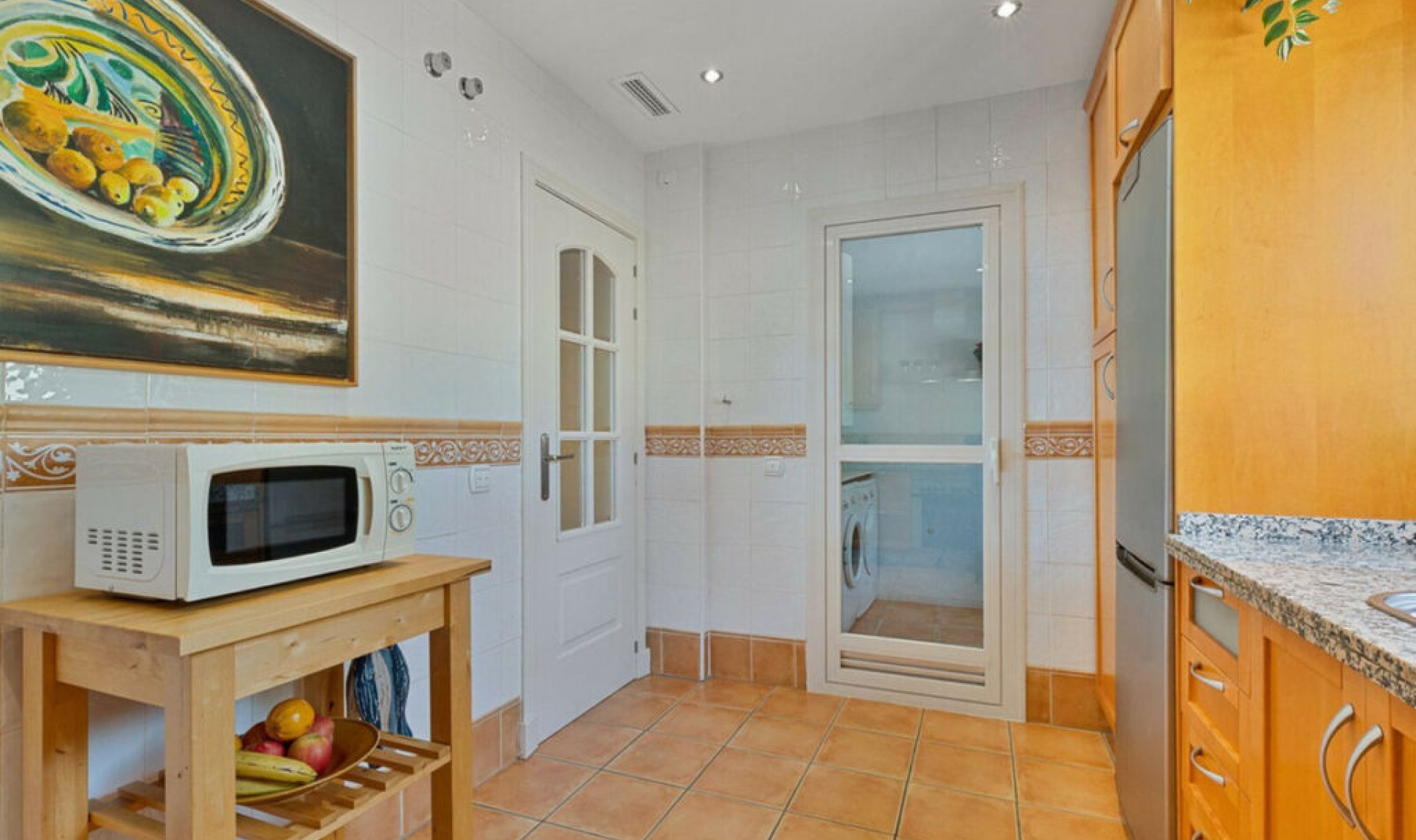 Resale - Apartment -
Ojén