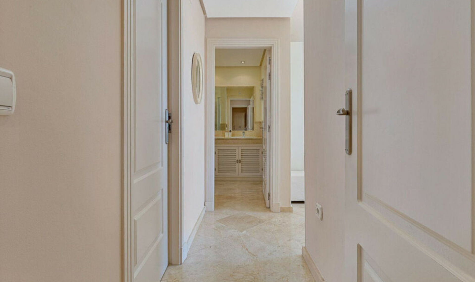 Resale - Apartment -
Ojén