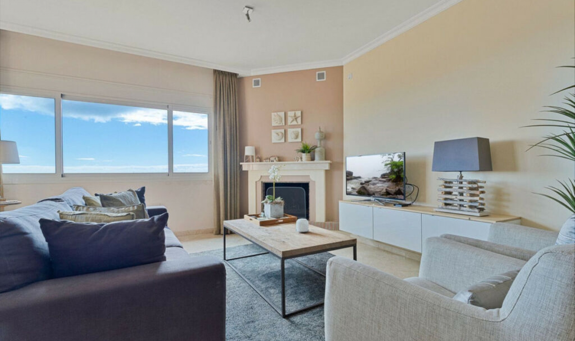 Resale - Apartment -
Ojén