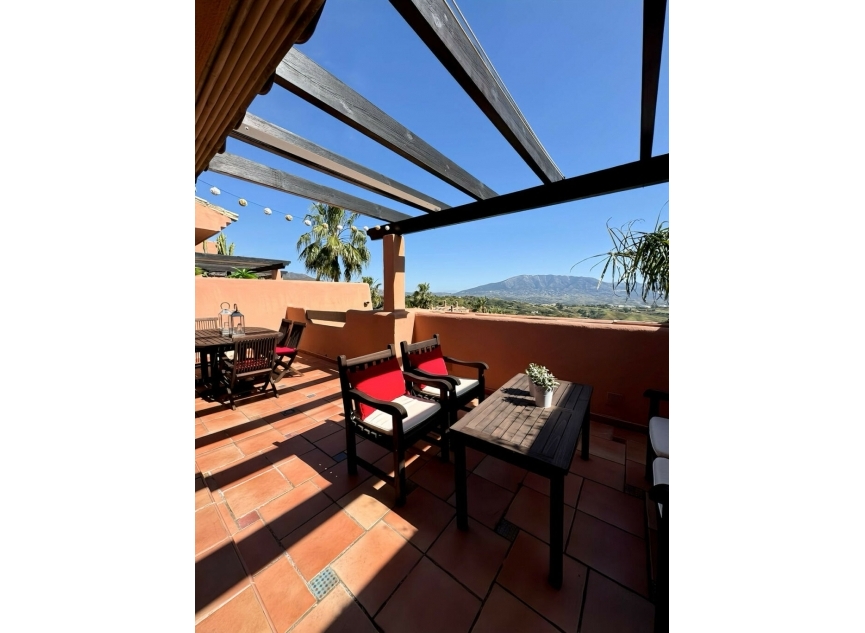 Resale - Apartment -
Ojén