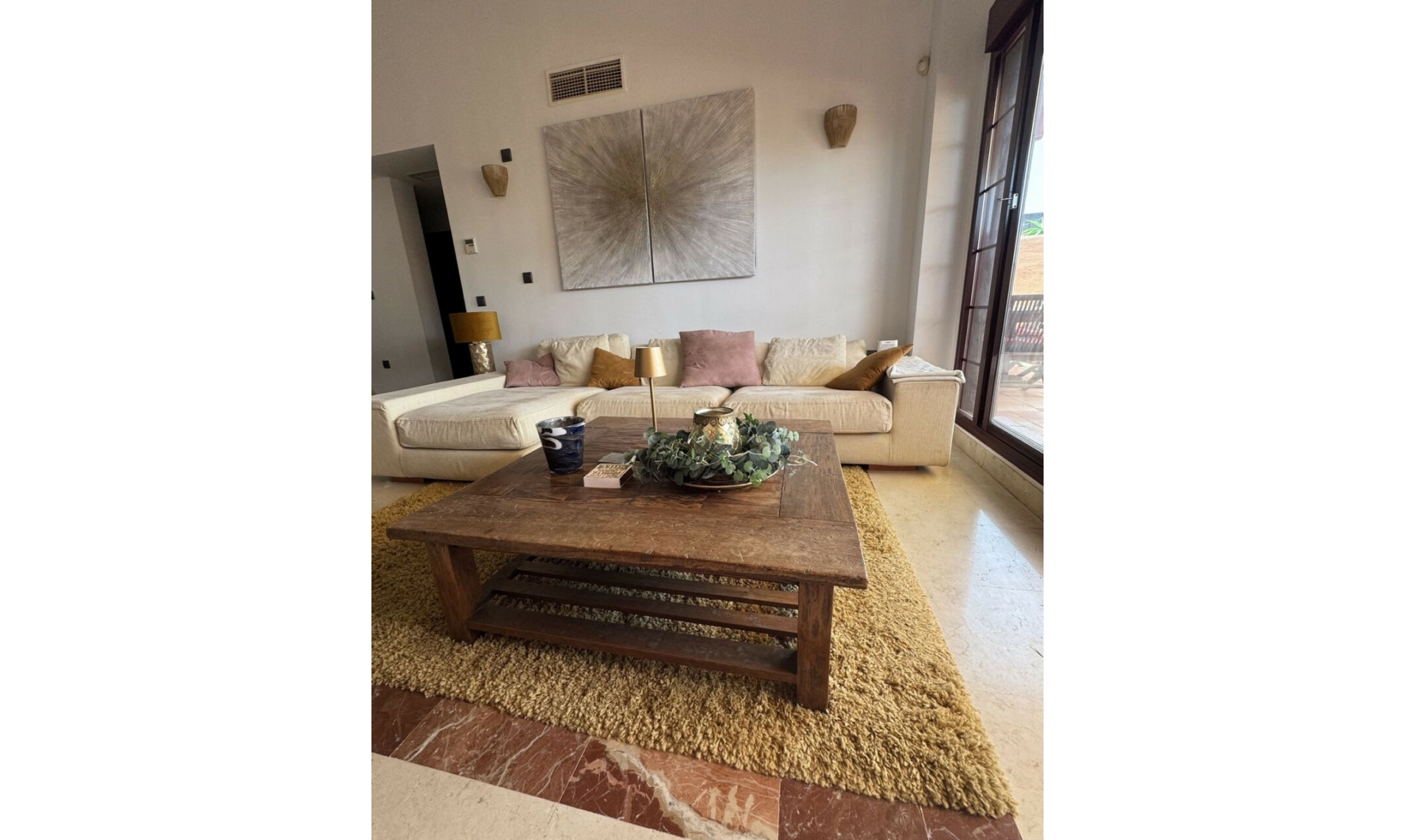 Resale - Apartment -
Ojén