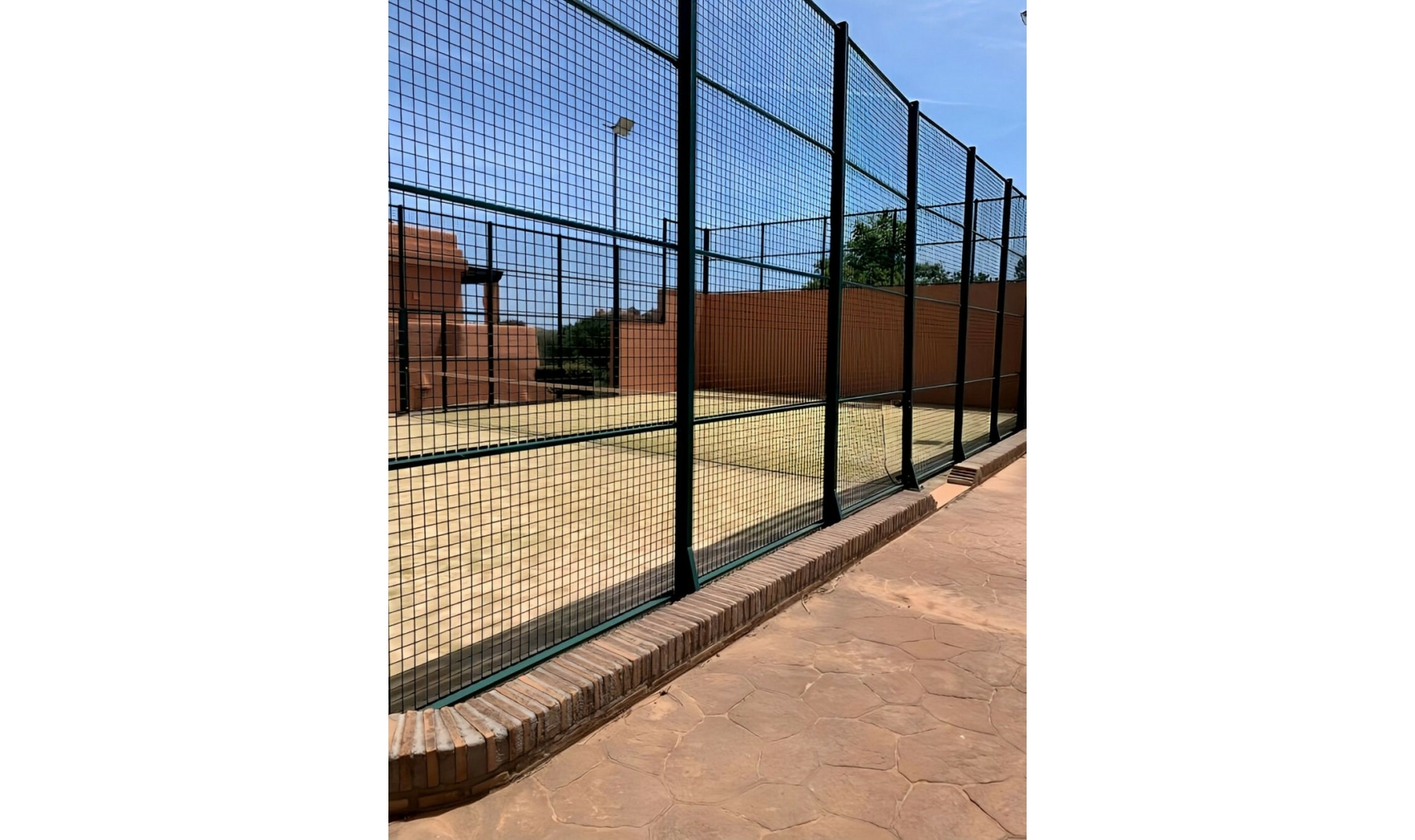 Resale - Apartment -
Ojén