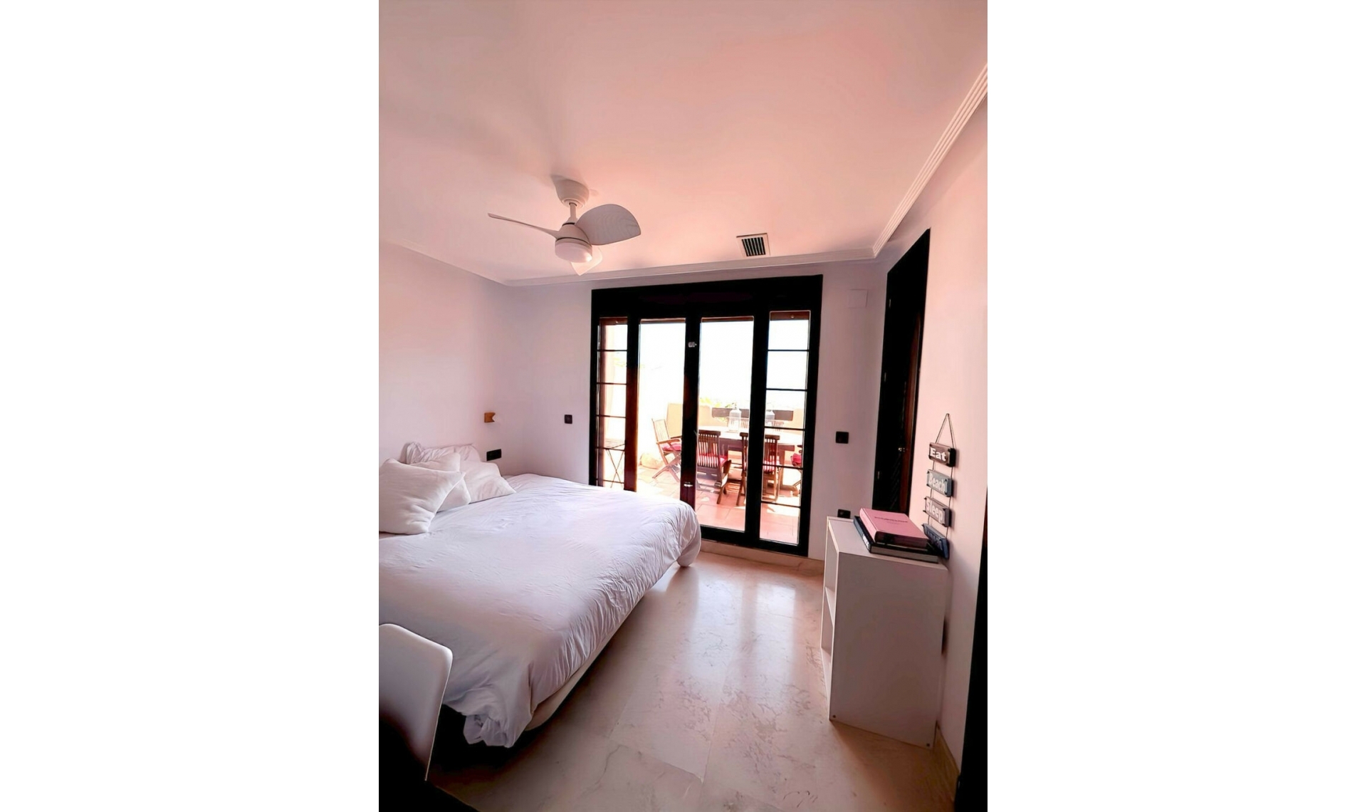 Resale - Apartment -
Ojén