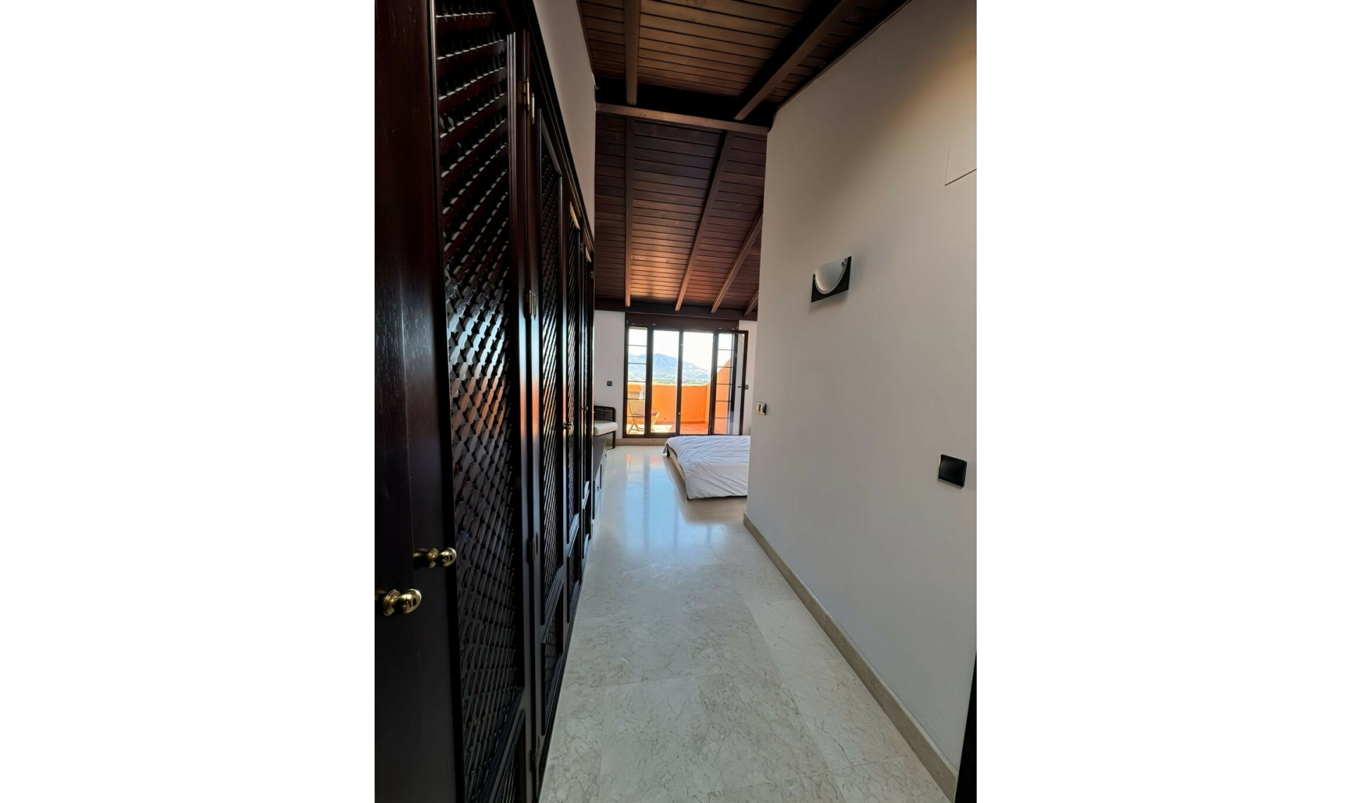 Resale - Apartment -
Ojén