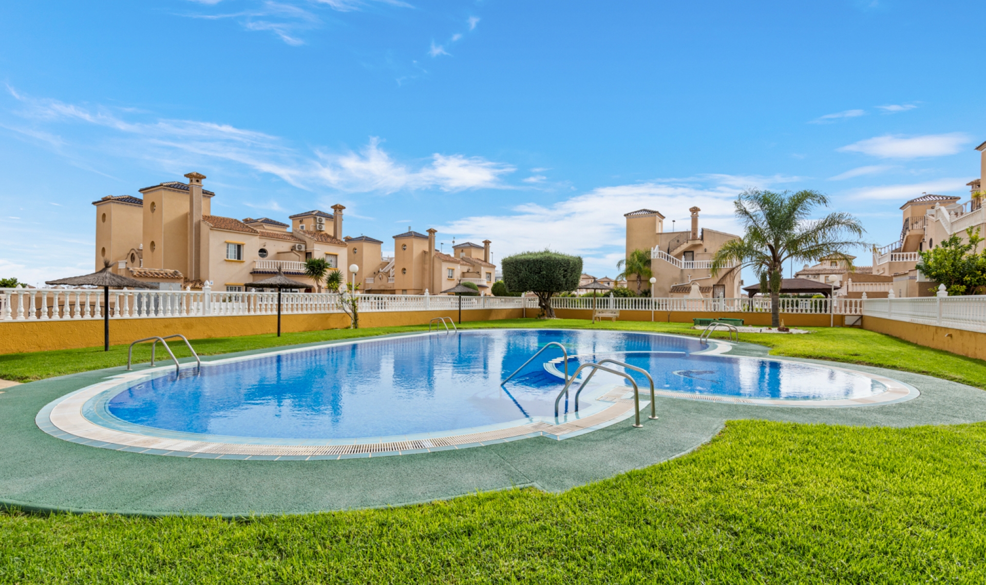 Resale - Apartment -
Orihuela Costa - Lomas de Cabo Roig