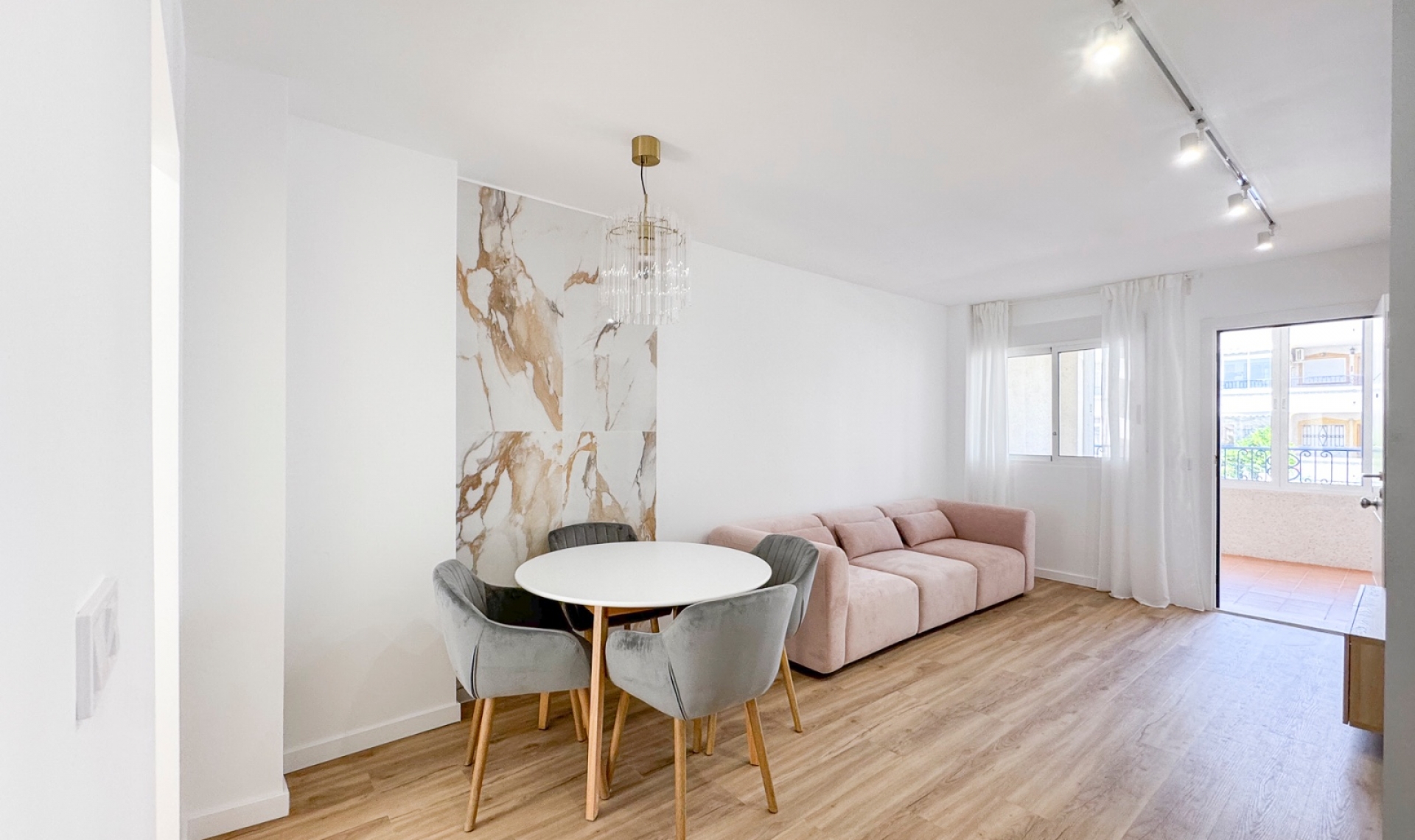 Resale - Apartment -
Orihuela Costa - Los Altos