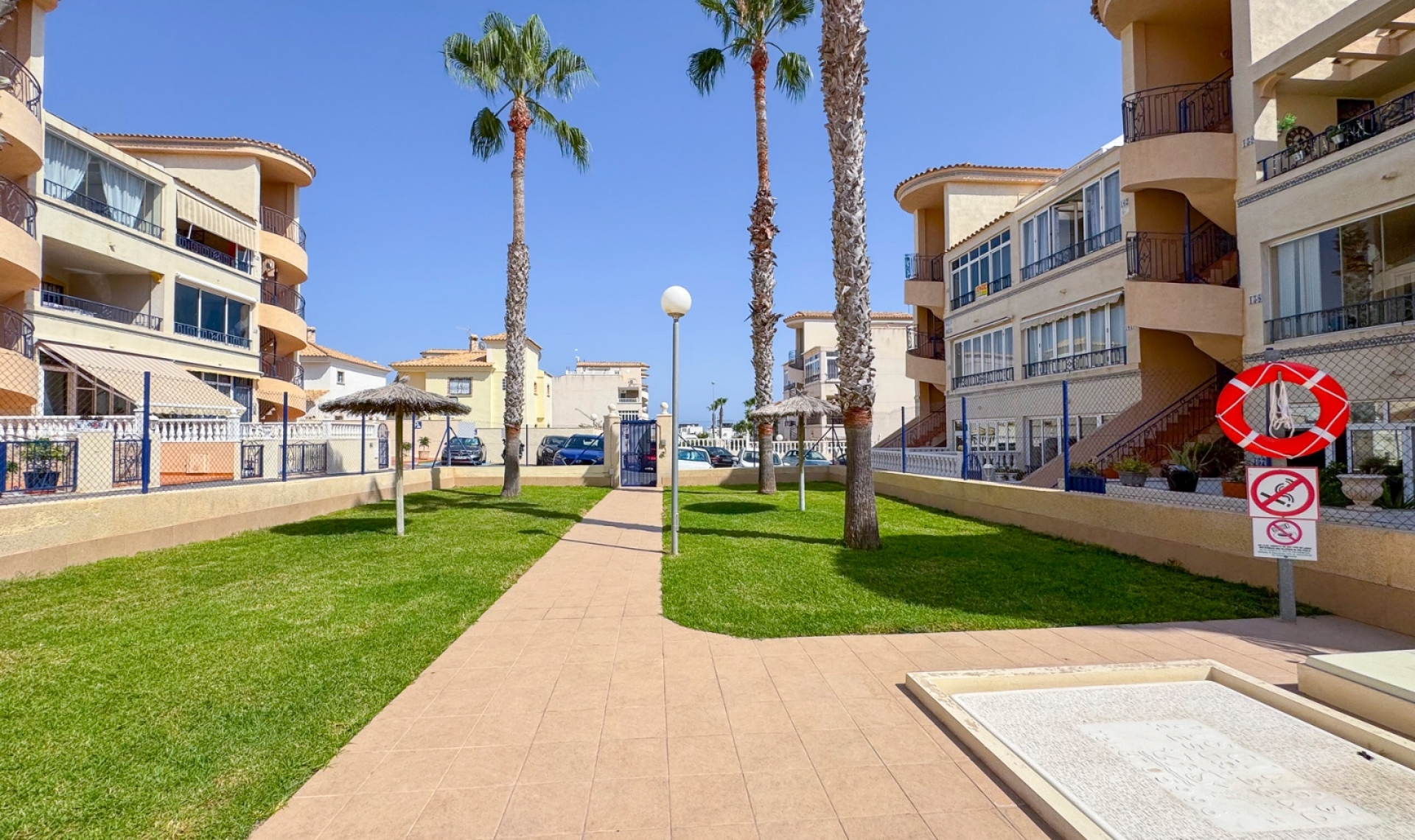 Resale - Apartment -
Orihuela Costa - Los Altos