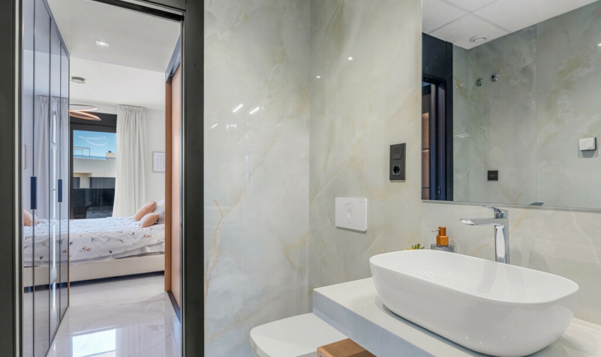 Resale - Apartment -
Orihuela Costa