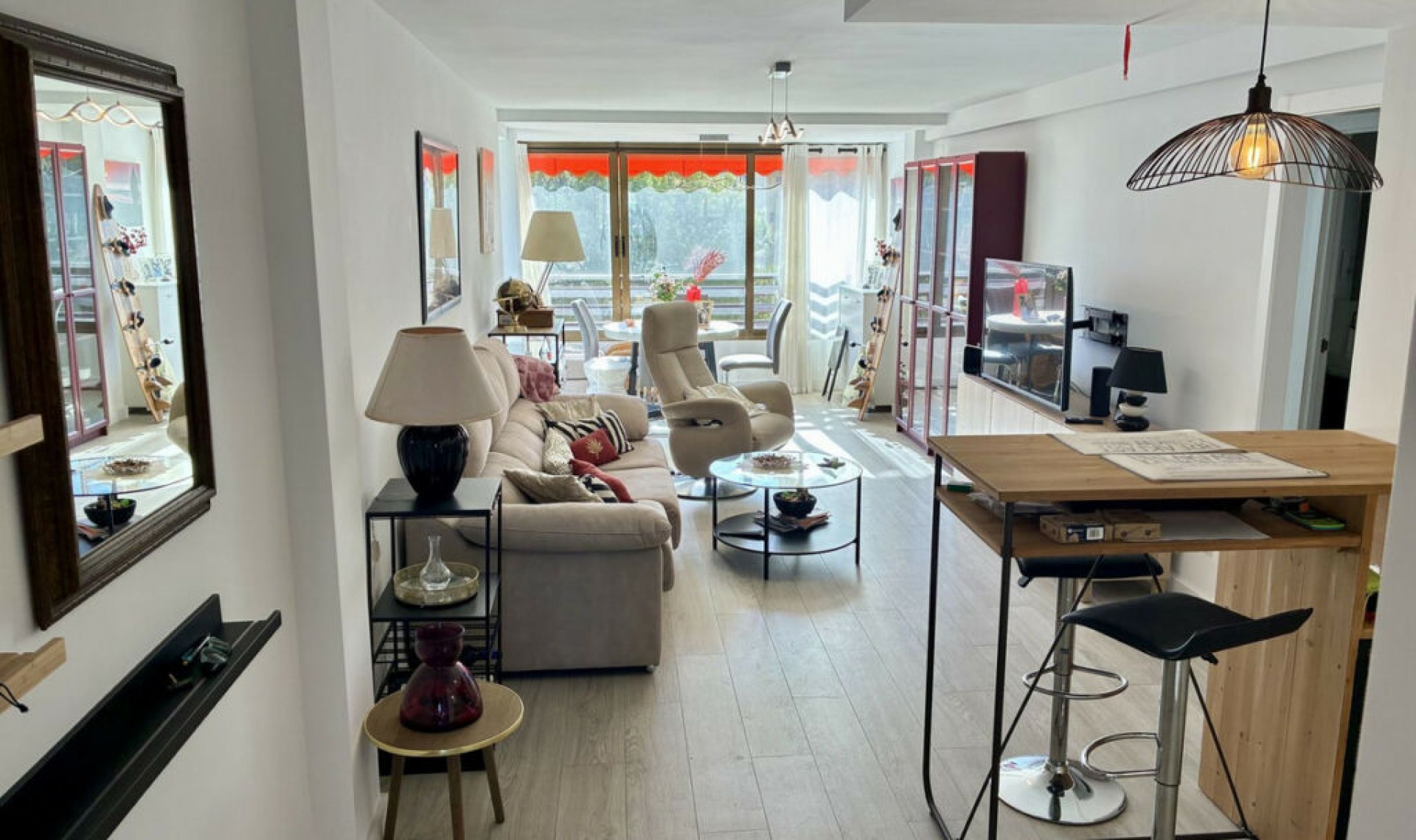 Resale - Apartment -
Playa de San Juan