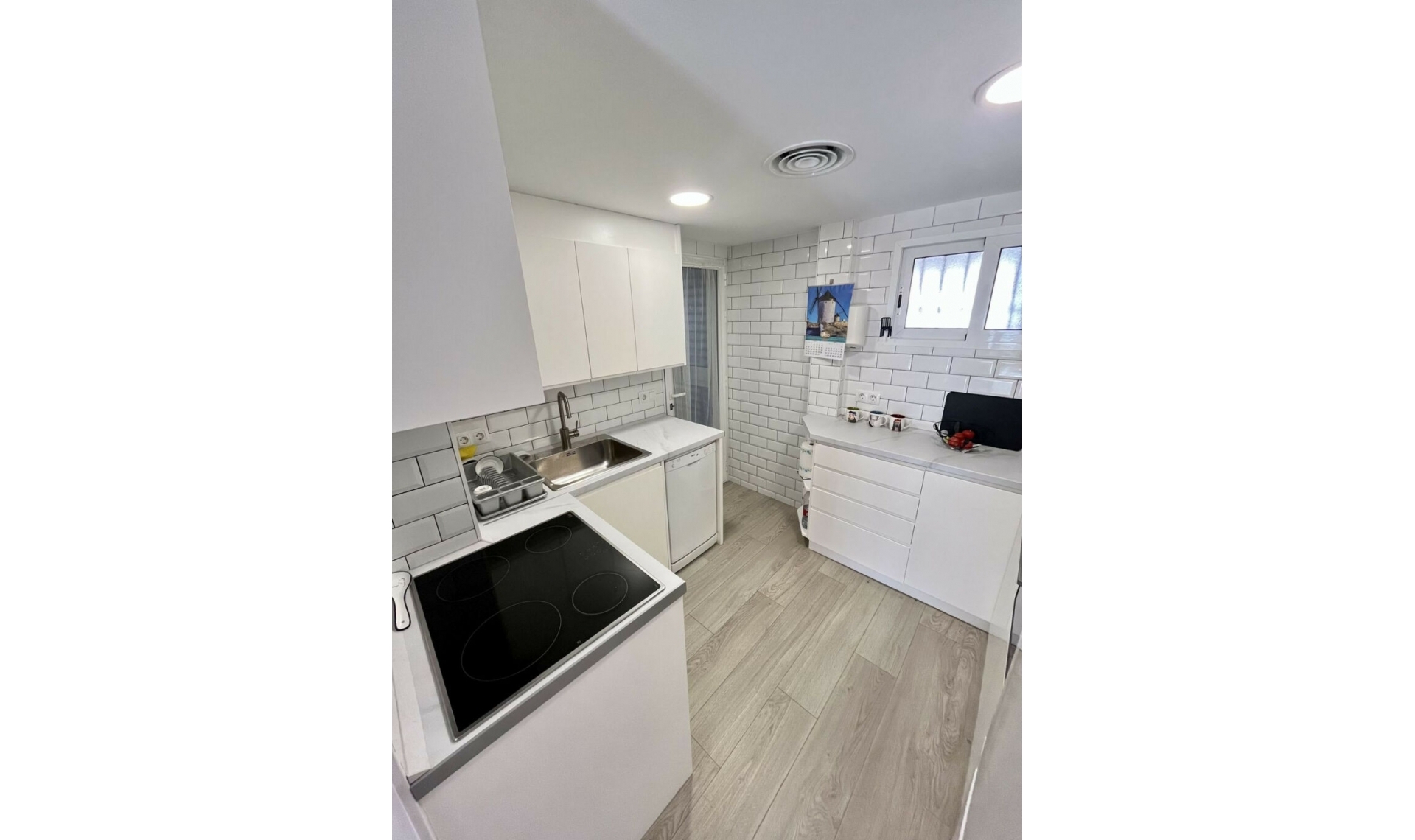 Resale - Apartment -
Playa de San Juan