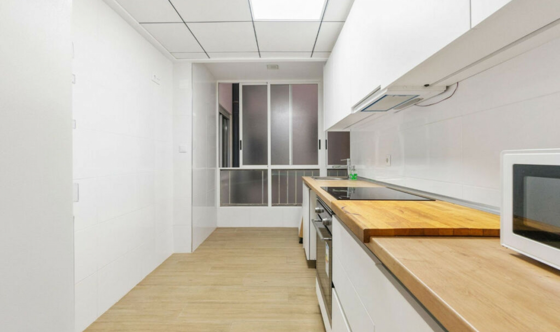 Resale - Apartment -
Playa Del Cura