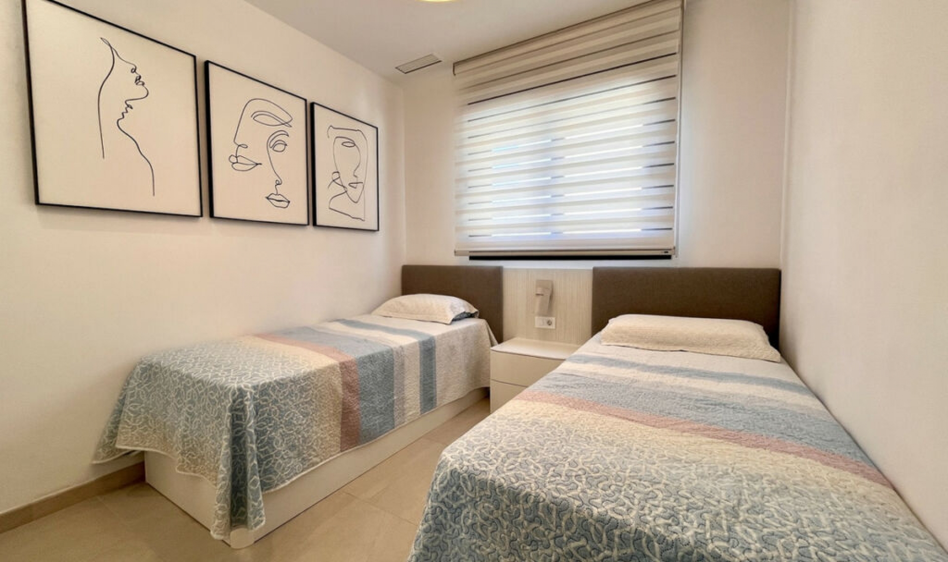 Resale - Apartment -
Playa Flamenca