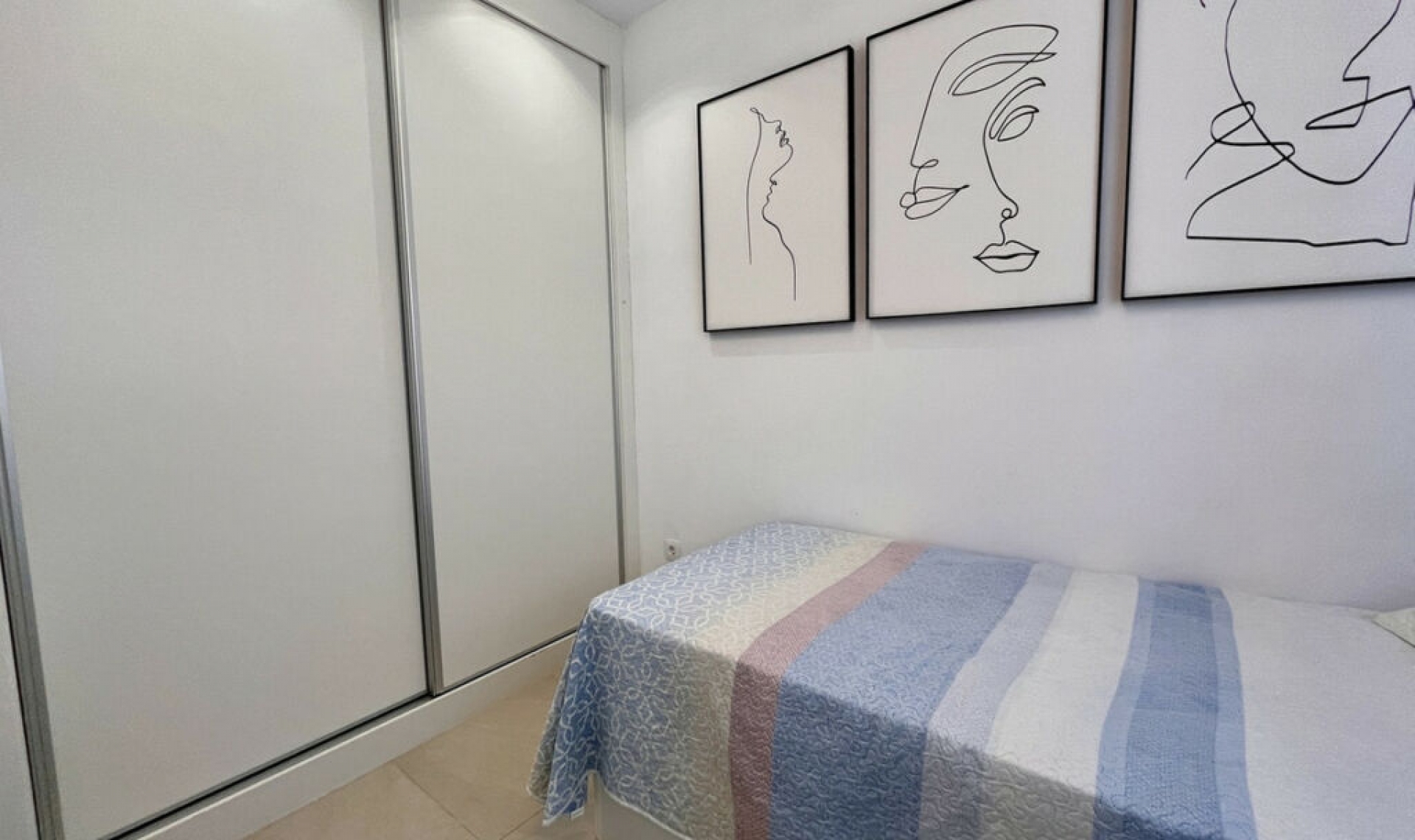 Resale - Apartment -
Playa Flamenca