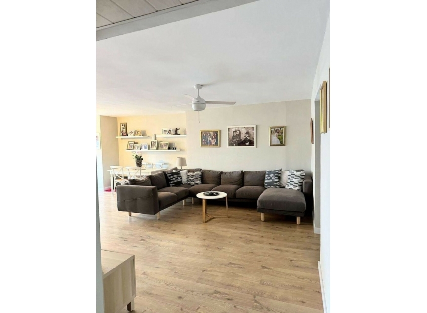 Resale - Apartment -
Playamar