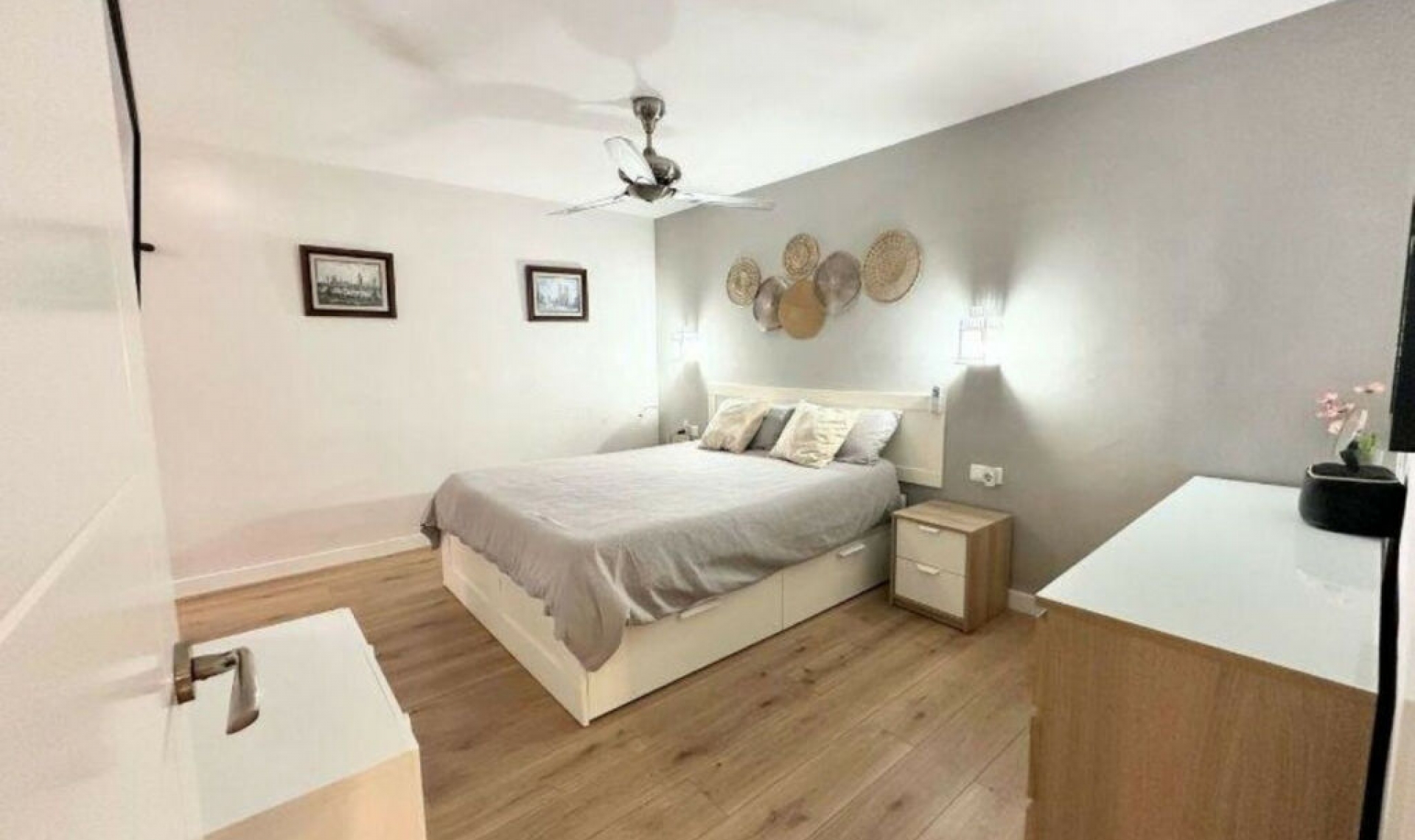 Resale - Apartment -
Playamar