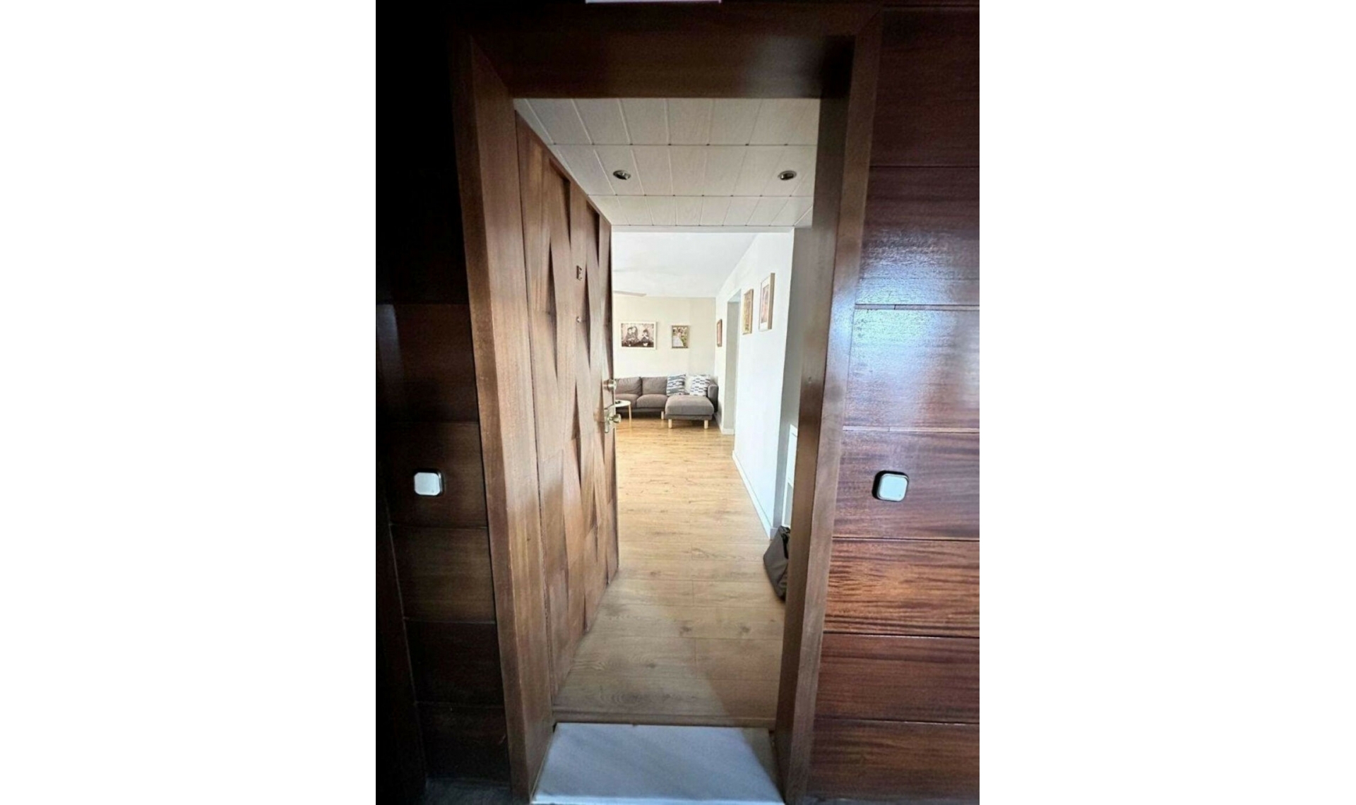 Resale - Apartment -
Playamar