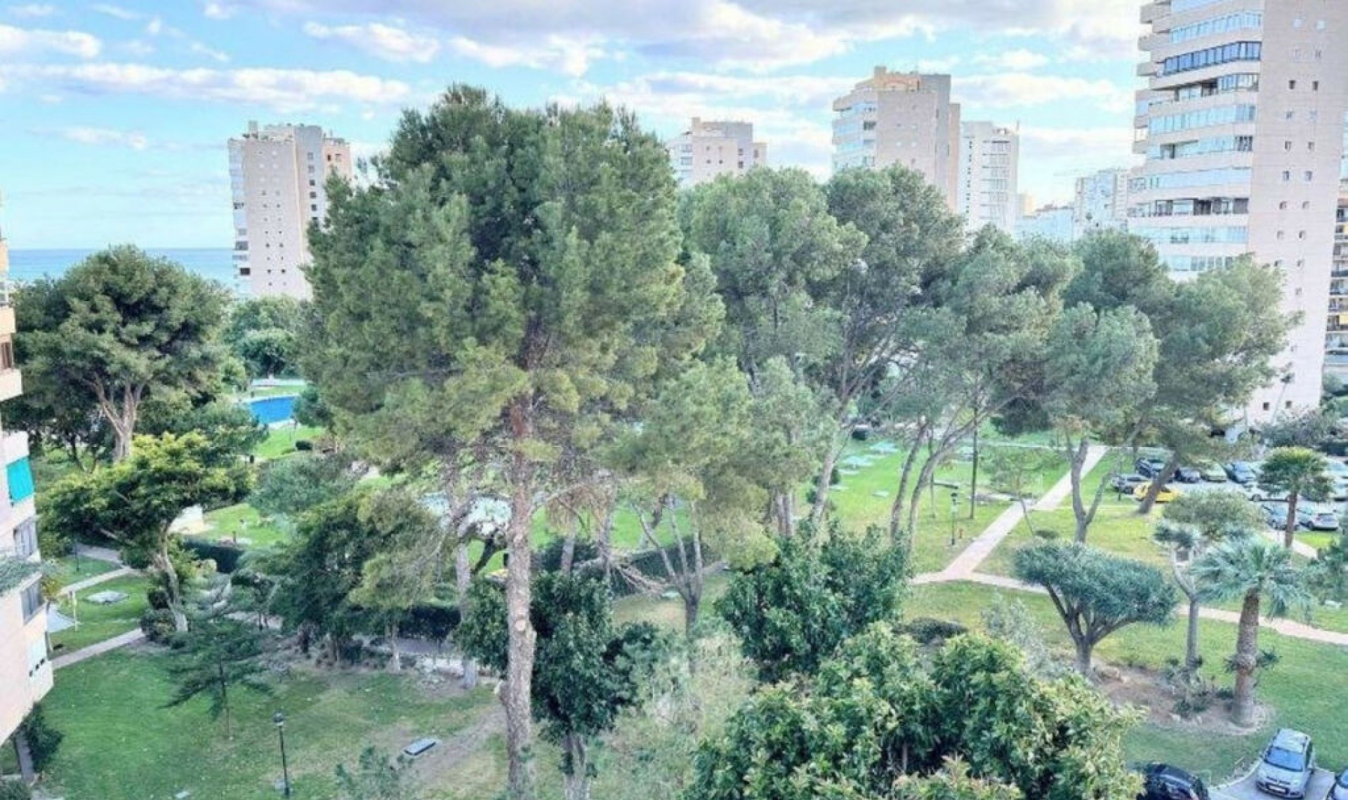 Resale - Apartment -
Playamar