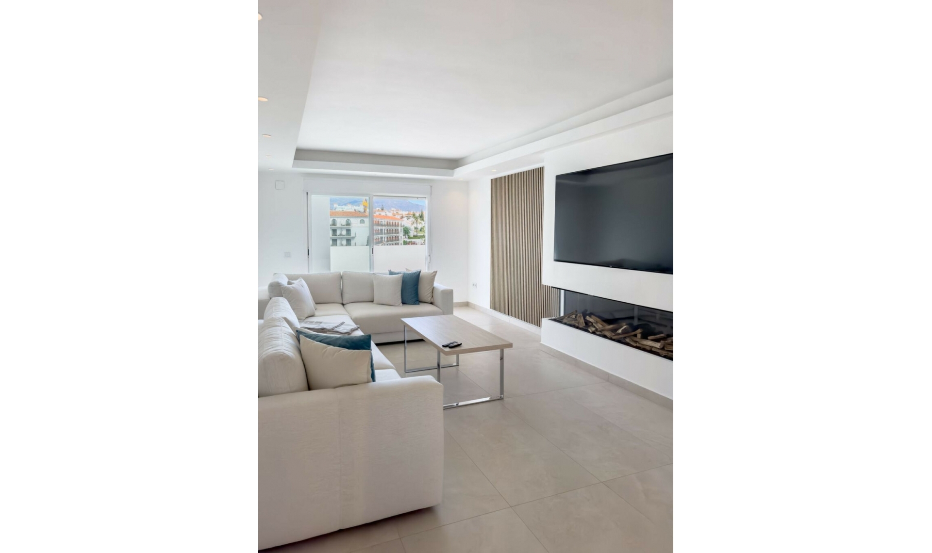 Resale - Apartment -
Puerto Banús