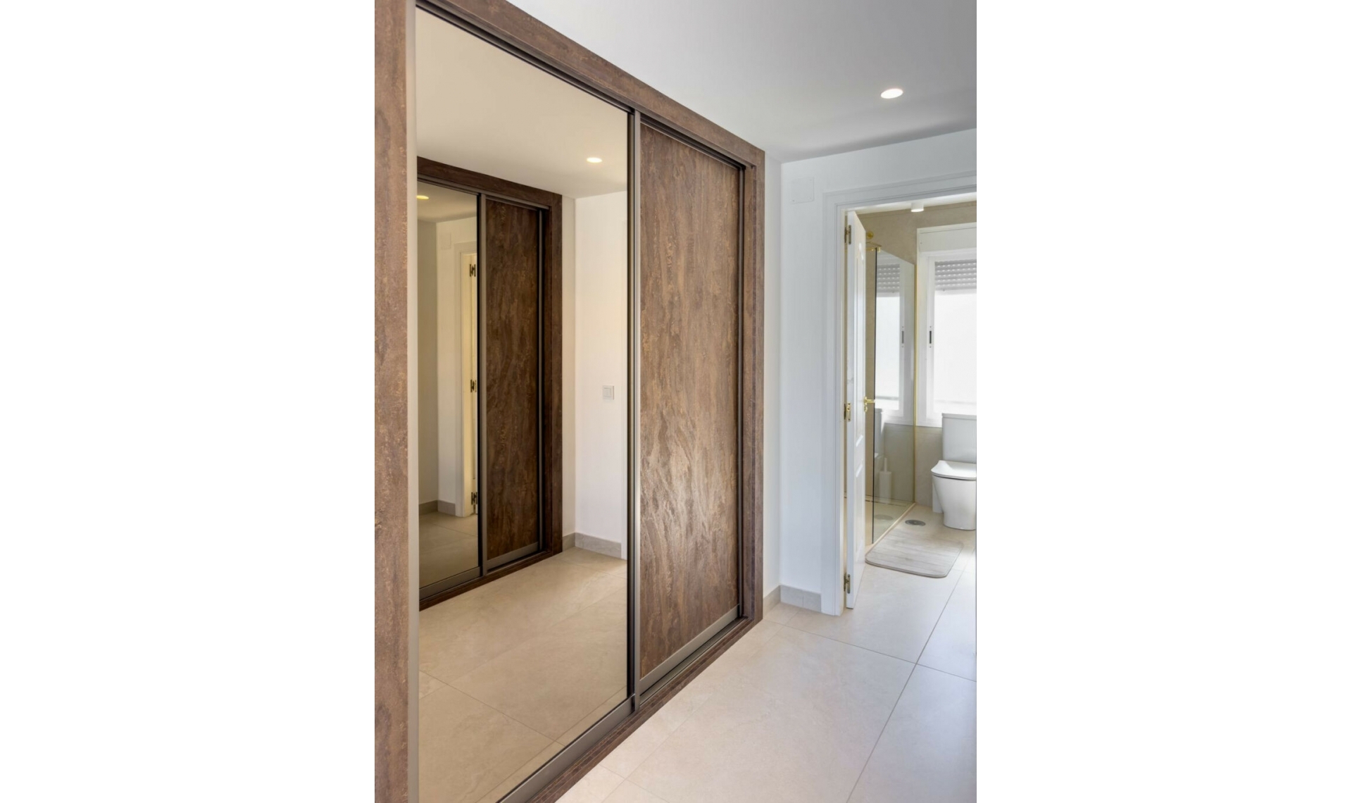 Resale - Apartment -
Puerto Banús