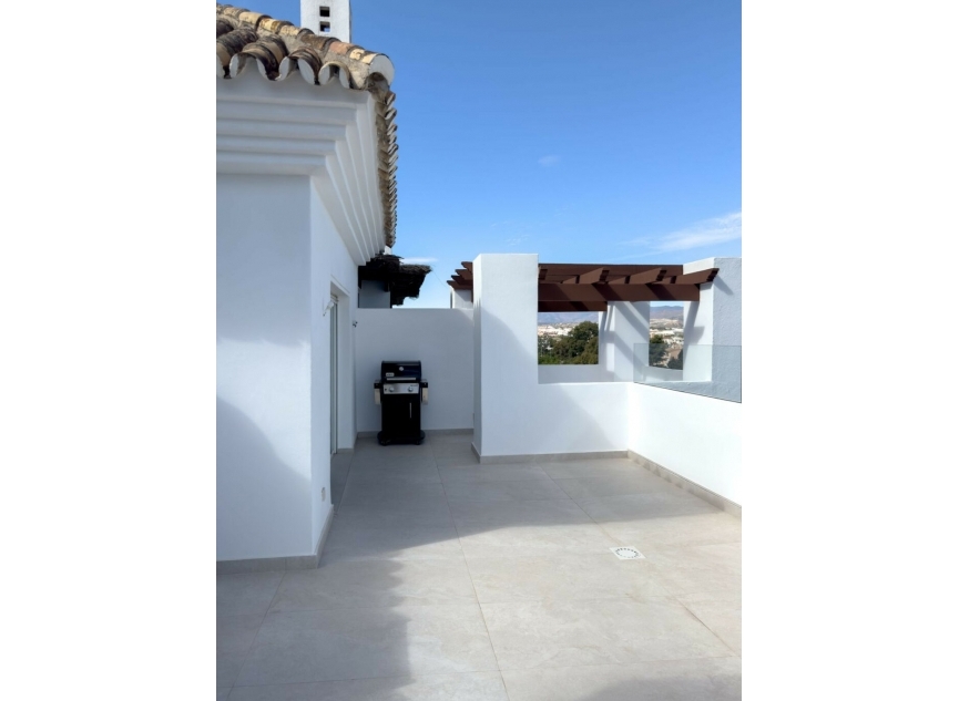 Resale - Apartment -
Puerto Banús