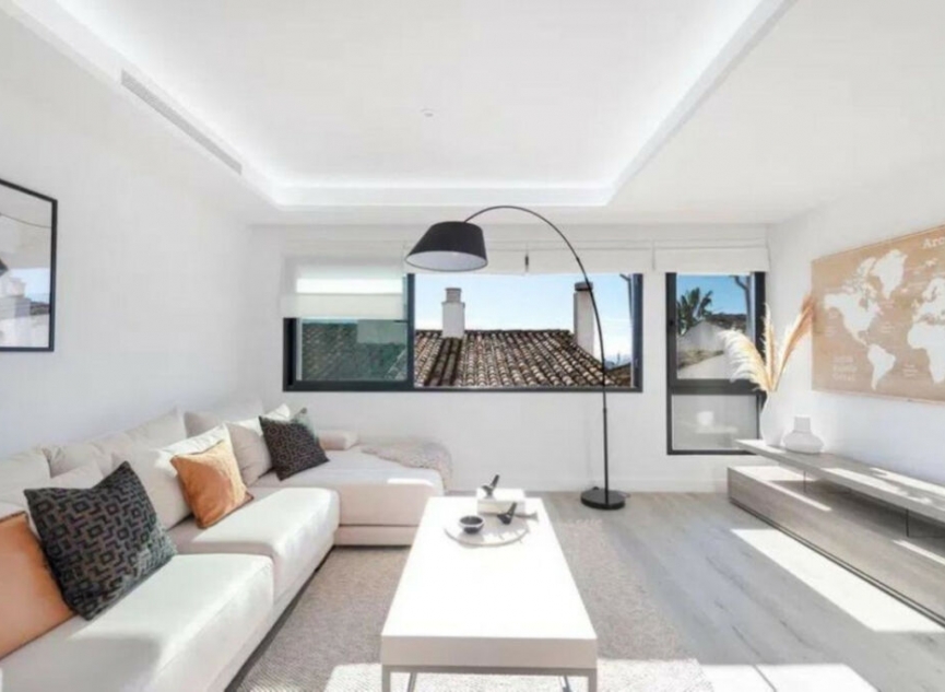 Resale - Apartment -
Puerto Banús