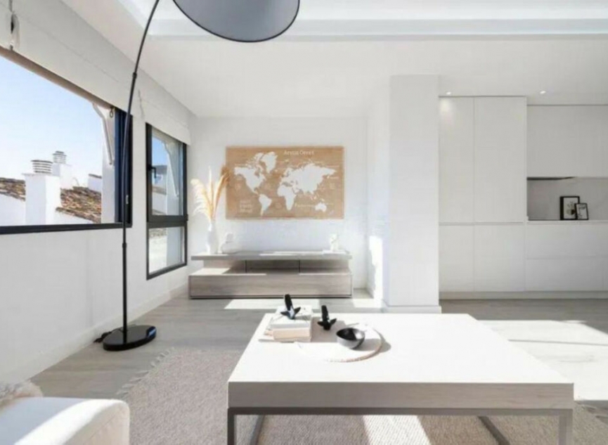 Resale - Apartment -
Puerto Banús
