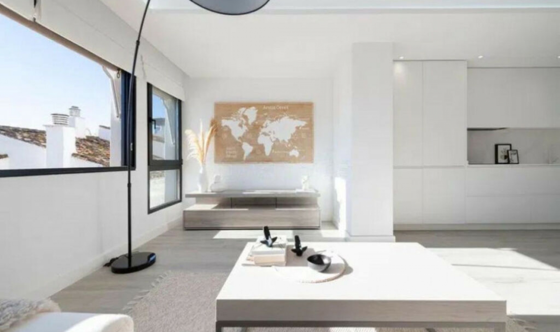 Resale - Apartment -
Puerto Banús
