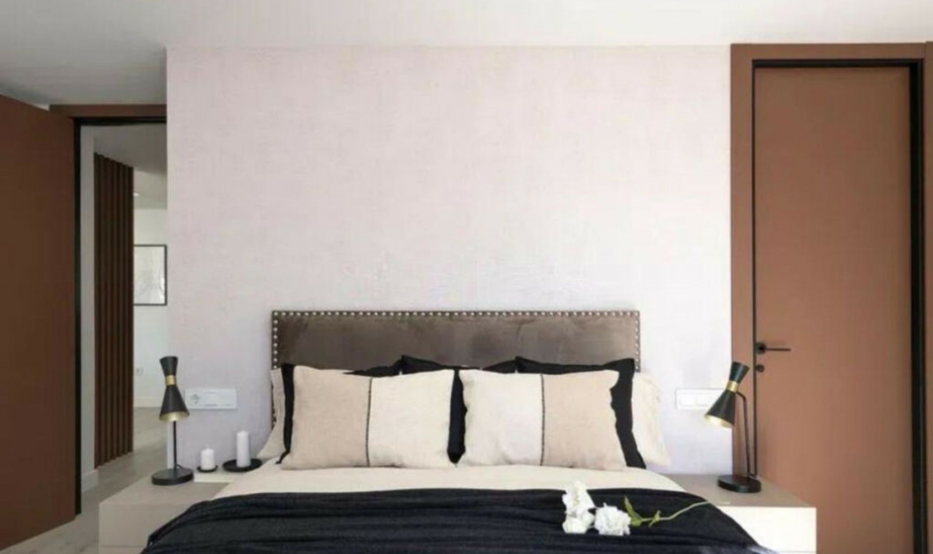 Resale - Apartment -
Puerto Banús