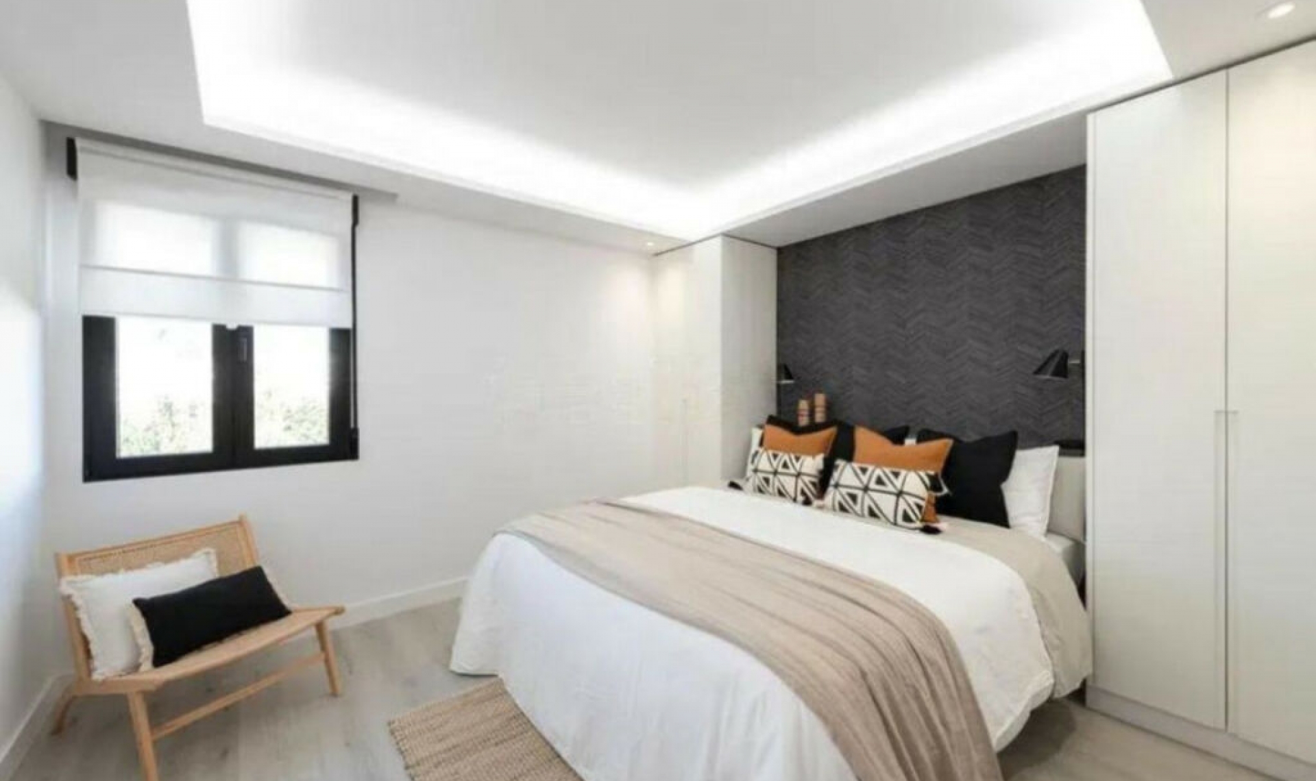 Resale - Apartment -
Puerto Banús