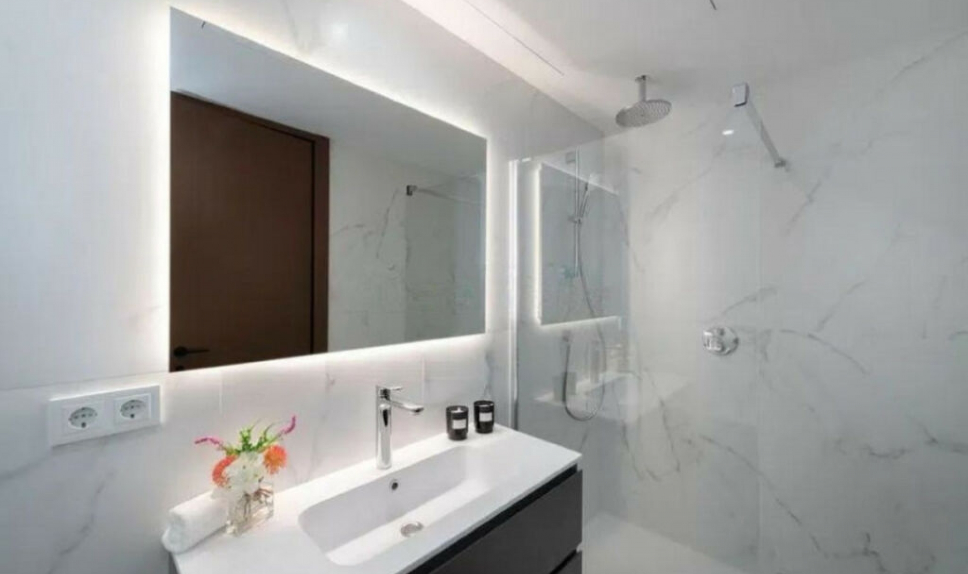 Resale - Apartment -
Puerto Banús