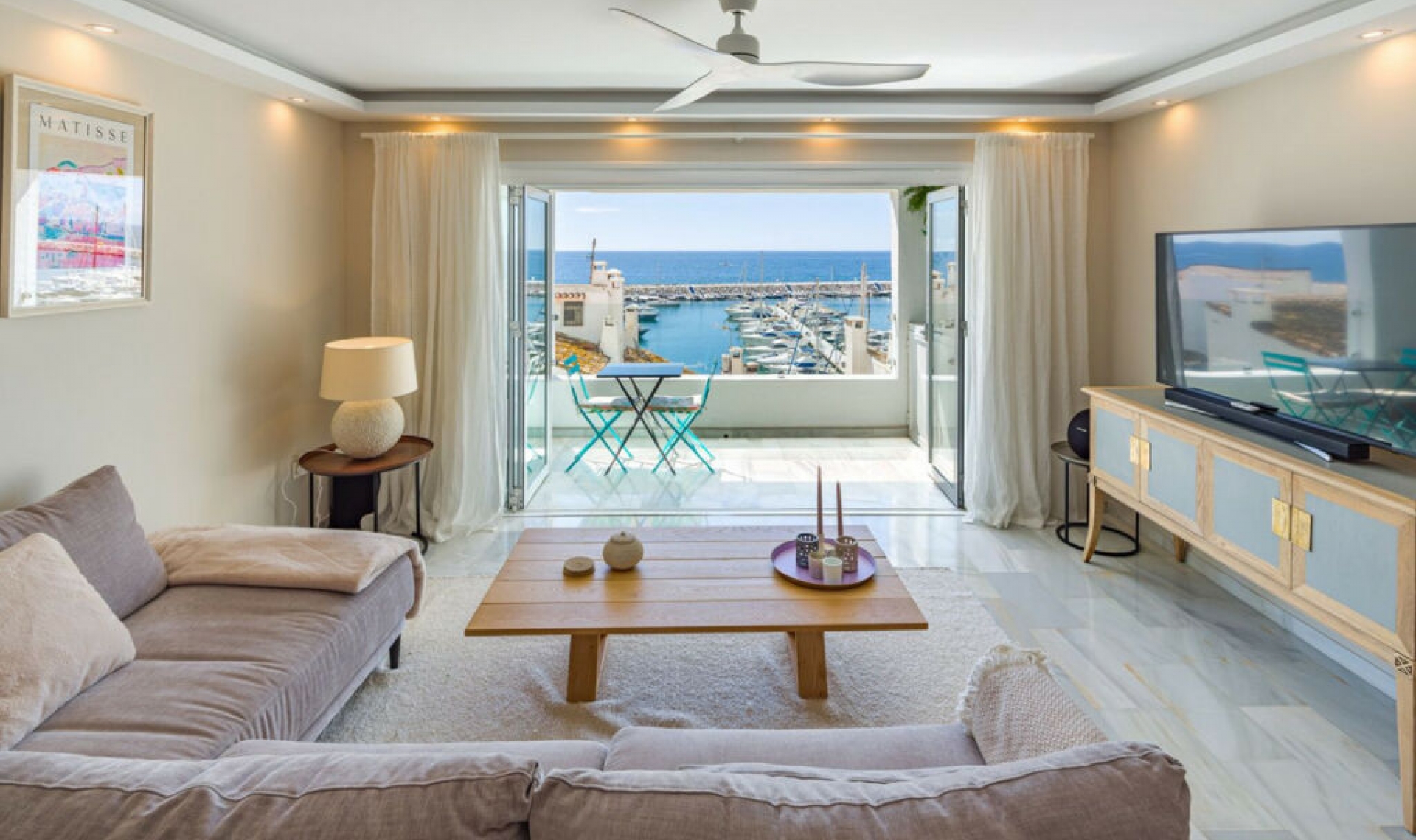 Resale - Apartment -
Puerto Banús