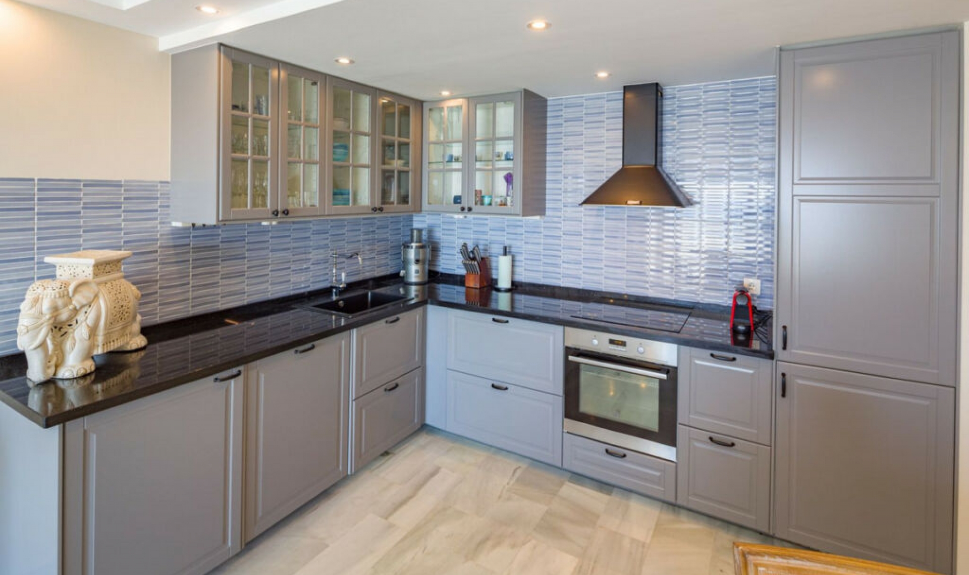 Resale - Apartment -
Puerto Banús