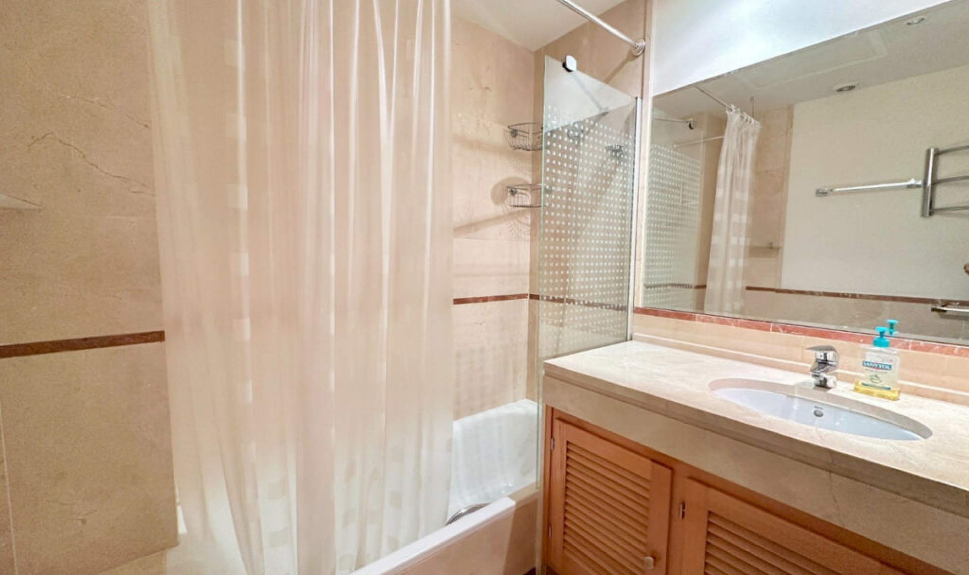 Resale - Apartment -
Puerto Banús