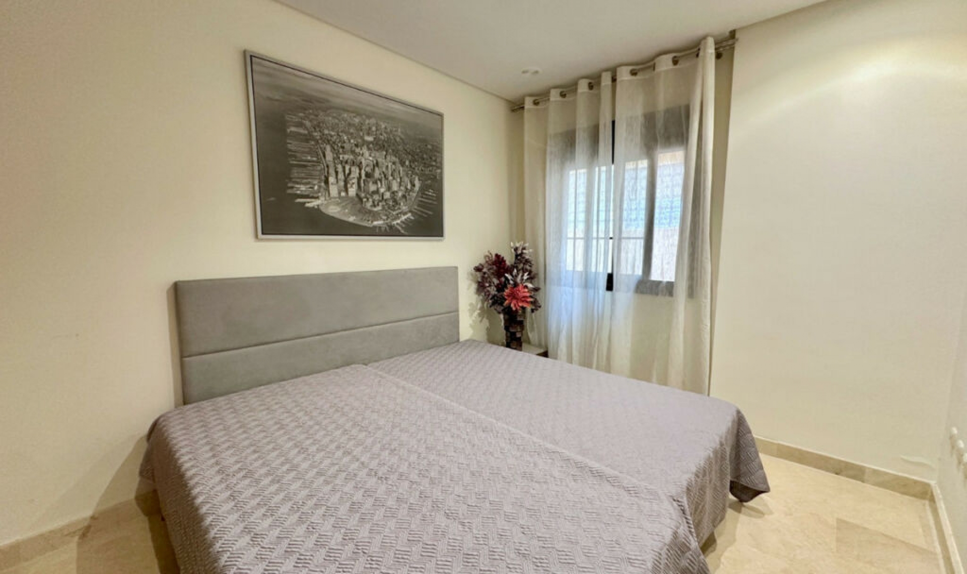 Resale - Apartment -
Puerto Banús
