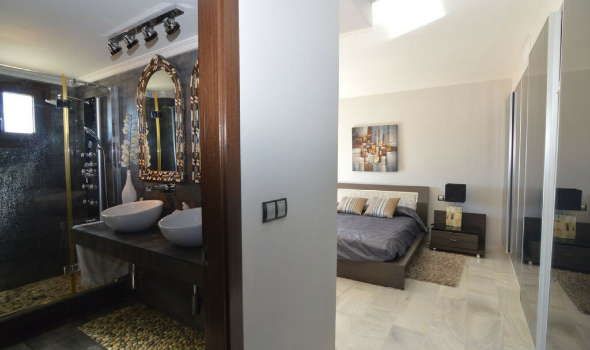Resale - Apartment -
Puerto Banús